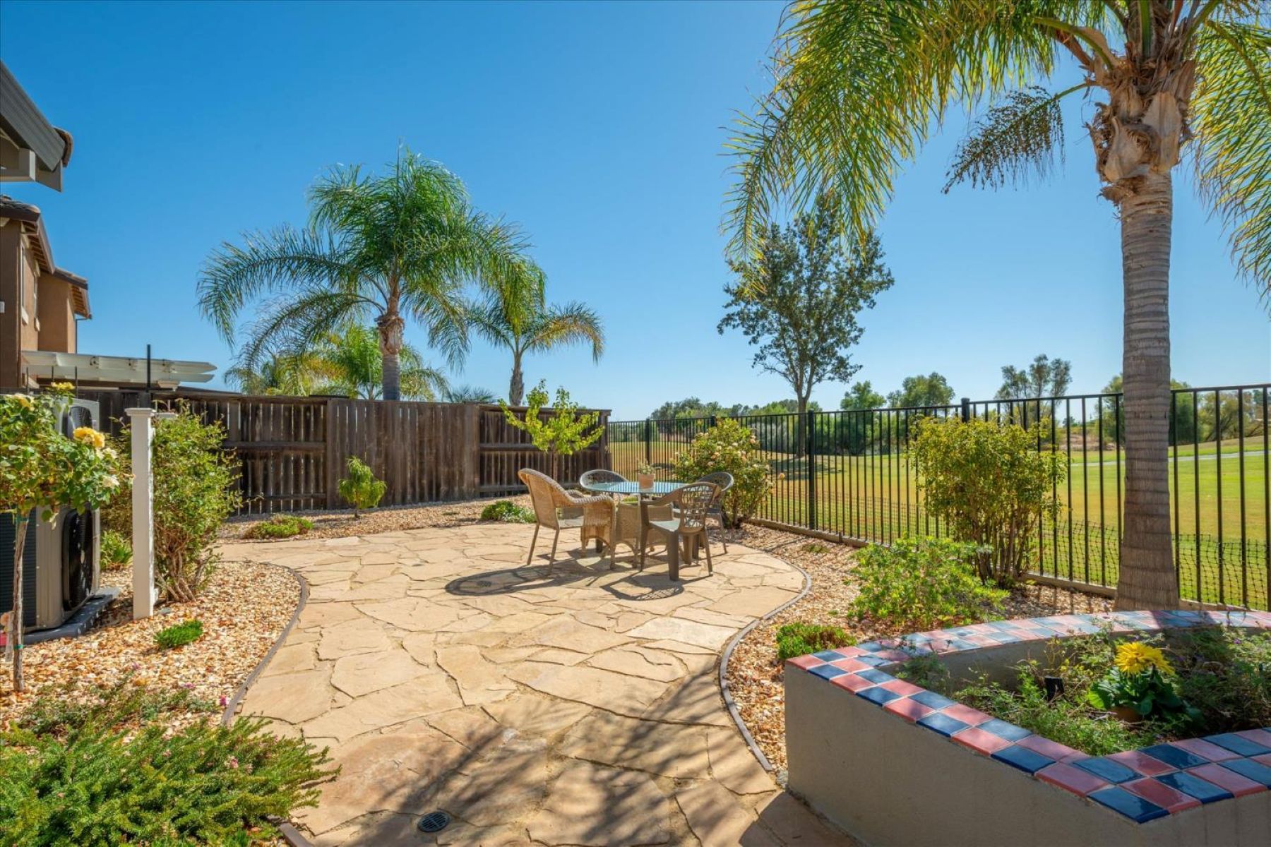  33203 Pintail Street, Woodland, CA 95695 - 物件實景