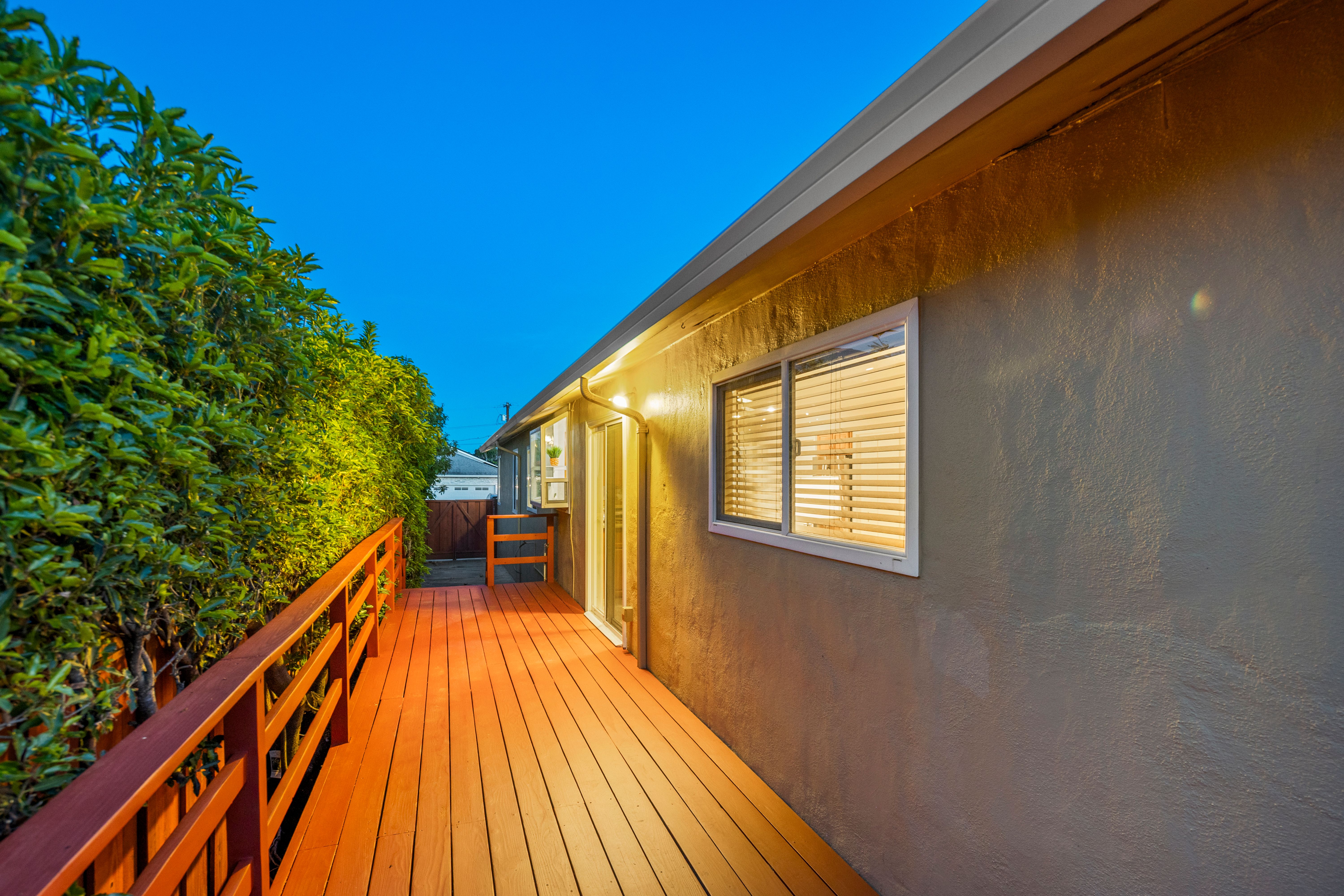  Single Story Rancher in Desirable San Mateo Village - 物件實景