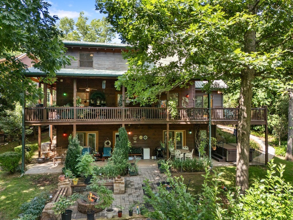 Blairsville, Georgia, 30512, United States, 3 Bedrooms Bedrooms, ,4 BathroomsBathrooms,Residential,For Sale,1895292
