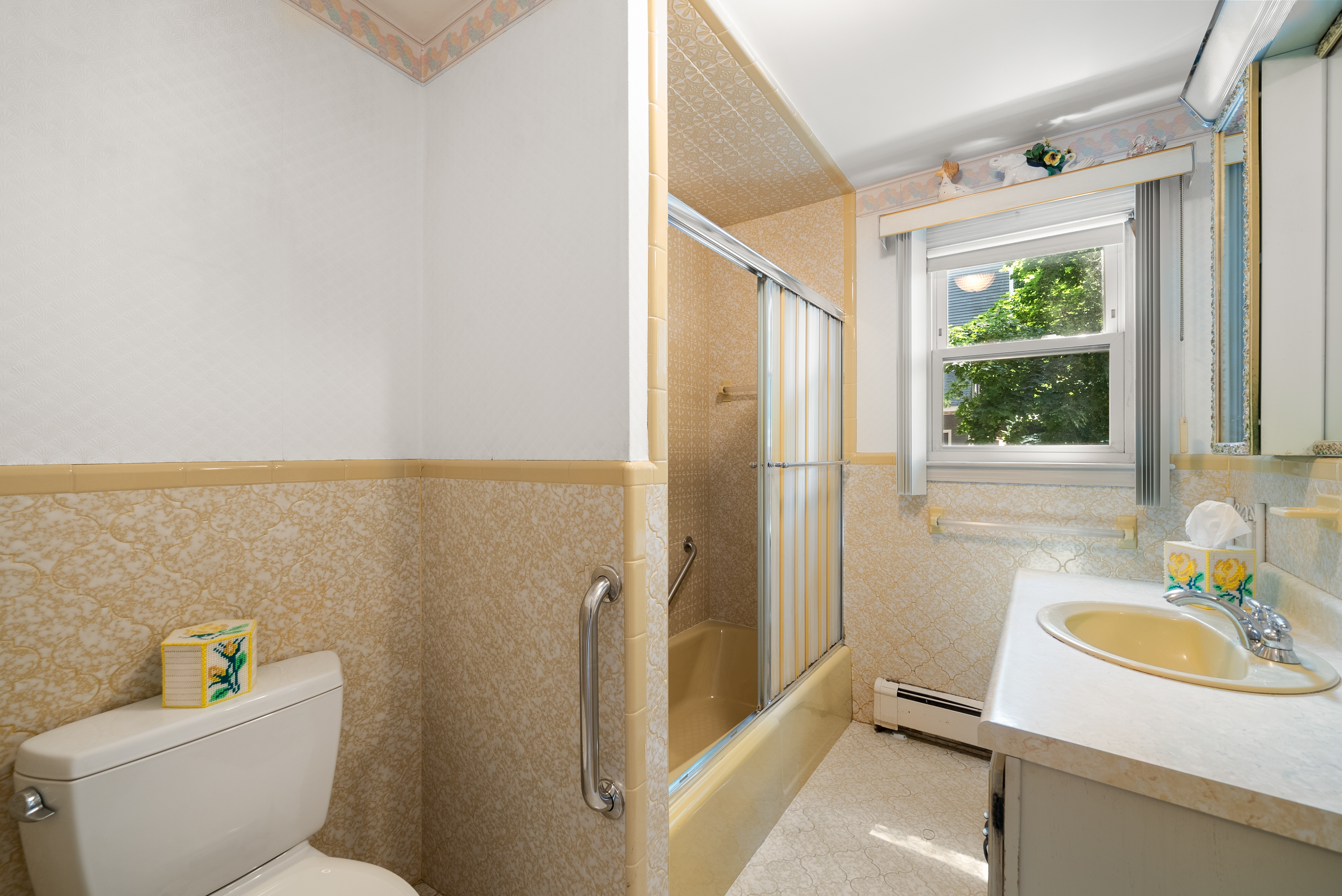  28 Hudson Street, Watertown, MA 02472 - 物件實景