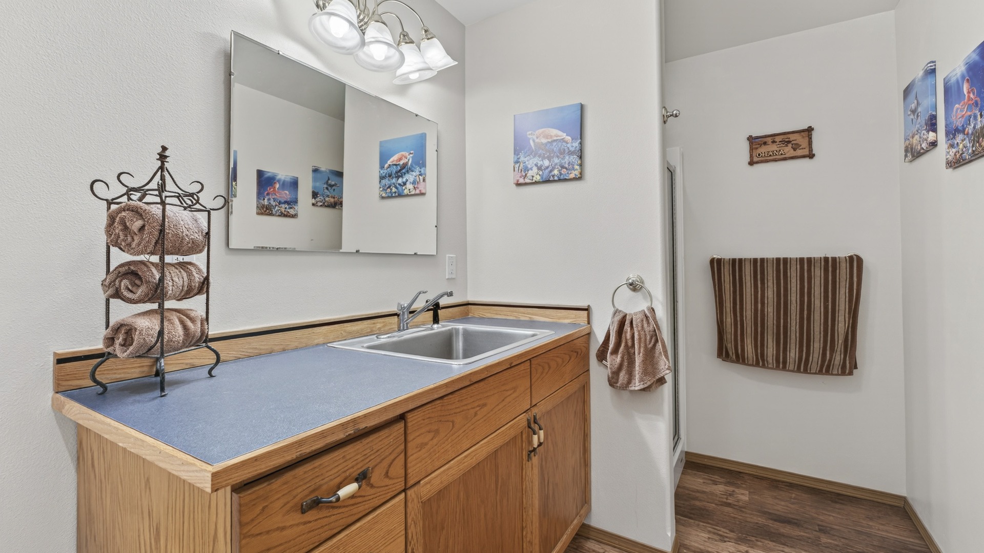 Bonners Ferry, Idaho, 83805, United States, 4 Bedrooms Bedrooms, ,4 BathroomsBathrooms,Residential,For Sale,1980199
