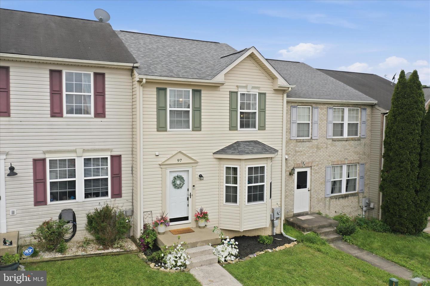 Quince Tree Dr, Martinsburg, WV 25403