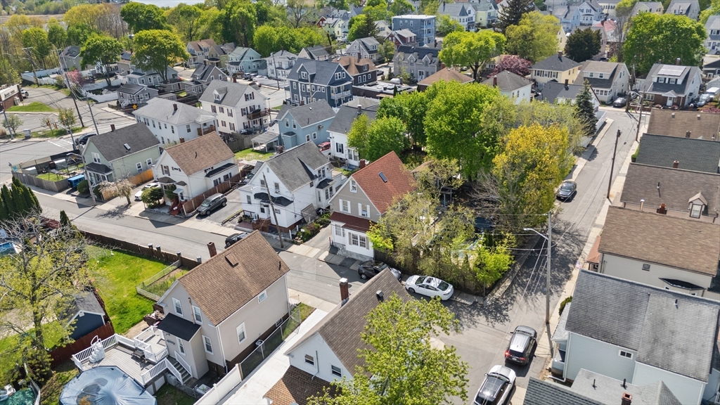 Lynn, Massachusetts, 01905, United States, 3 Bedrooms Bedrooms, ,2 BathroomsBathrooms,Residential,For Sale,1983018