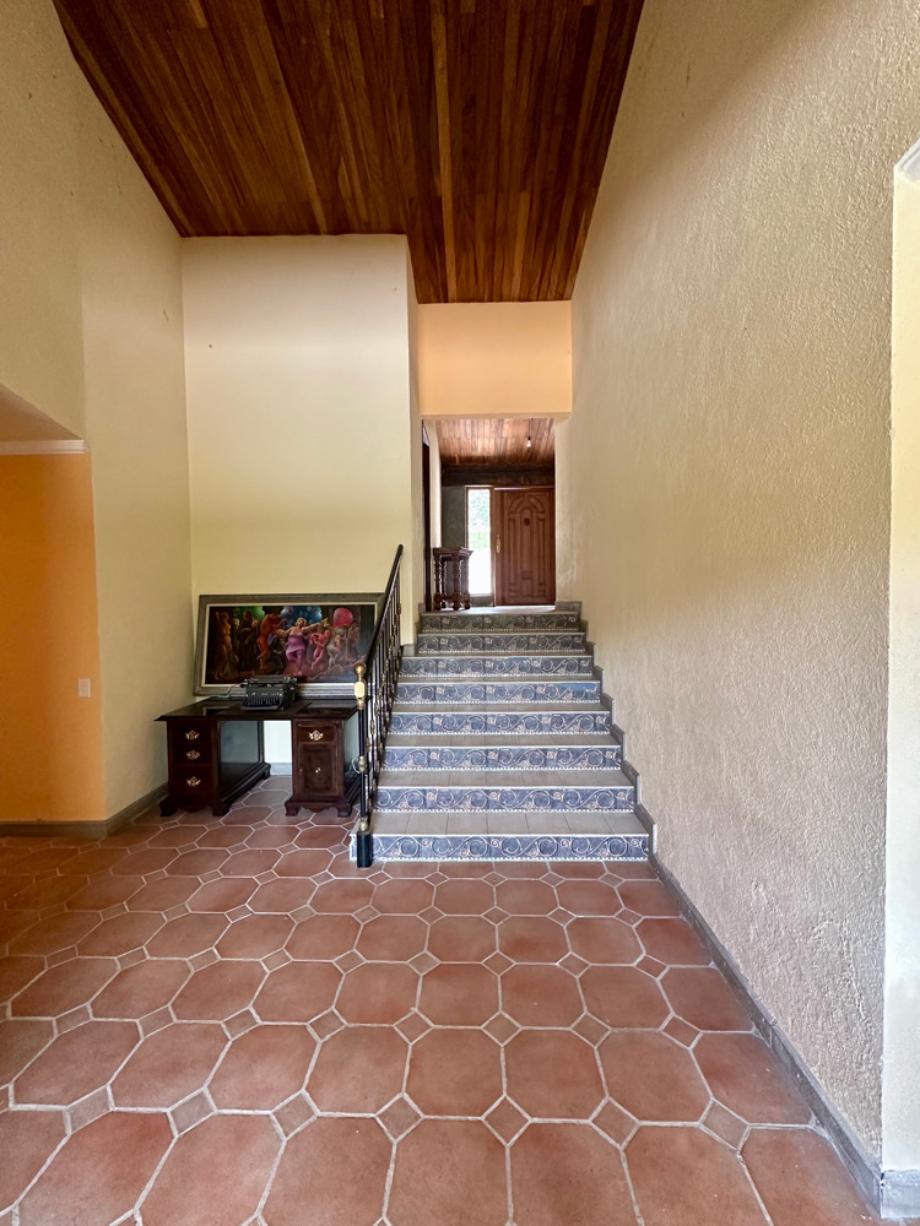 Paseo de Valle Escondido, Hacienda de Valle Escondido, 52937 Ciudad Adolfo  López Mateos, México, México, image size:920x1226