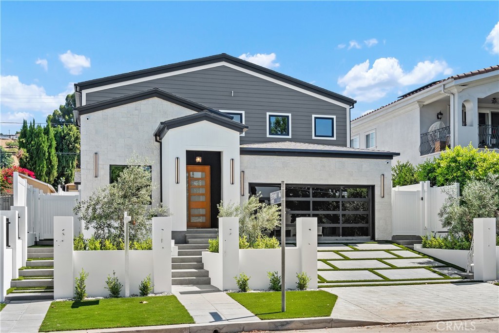 Encino, California, 91316, United States, 4 Bedrooms Bedrooms, ,3 BathroomsBathrooms,Residential,For Sale,1906863