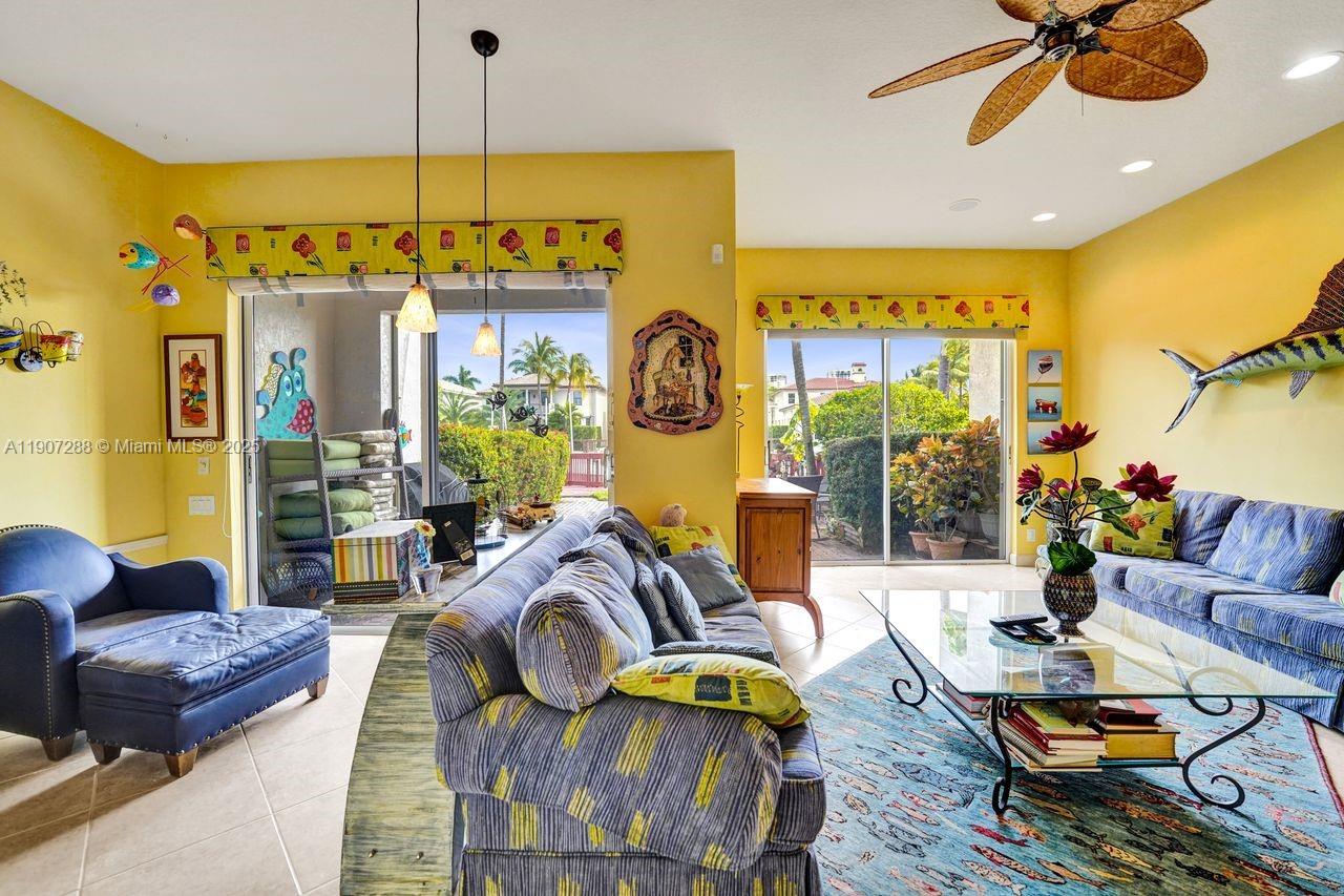 Hollywood, Florida, 33019, United States, 3 Bedrooms Bedrooms, ,3 BathroomsBathrooms,Residential,For Sale,1989592