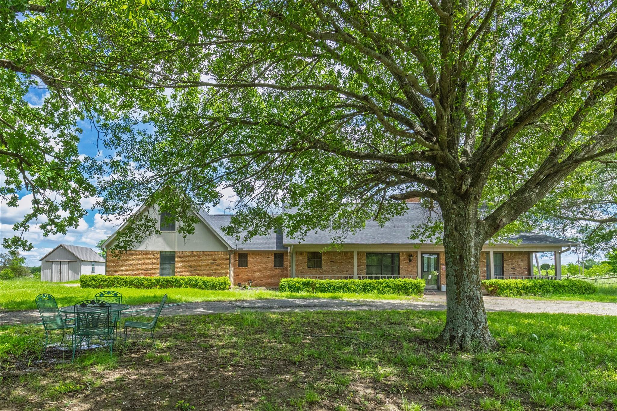 Campbell, Texas, 75442, United States, 3 Bedrooms Bedrooms, ,2 BathroomsBathrooms,Residential,For Sale,1854450
