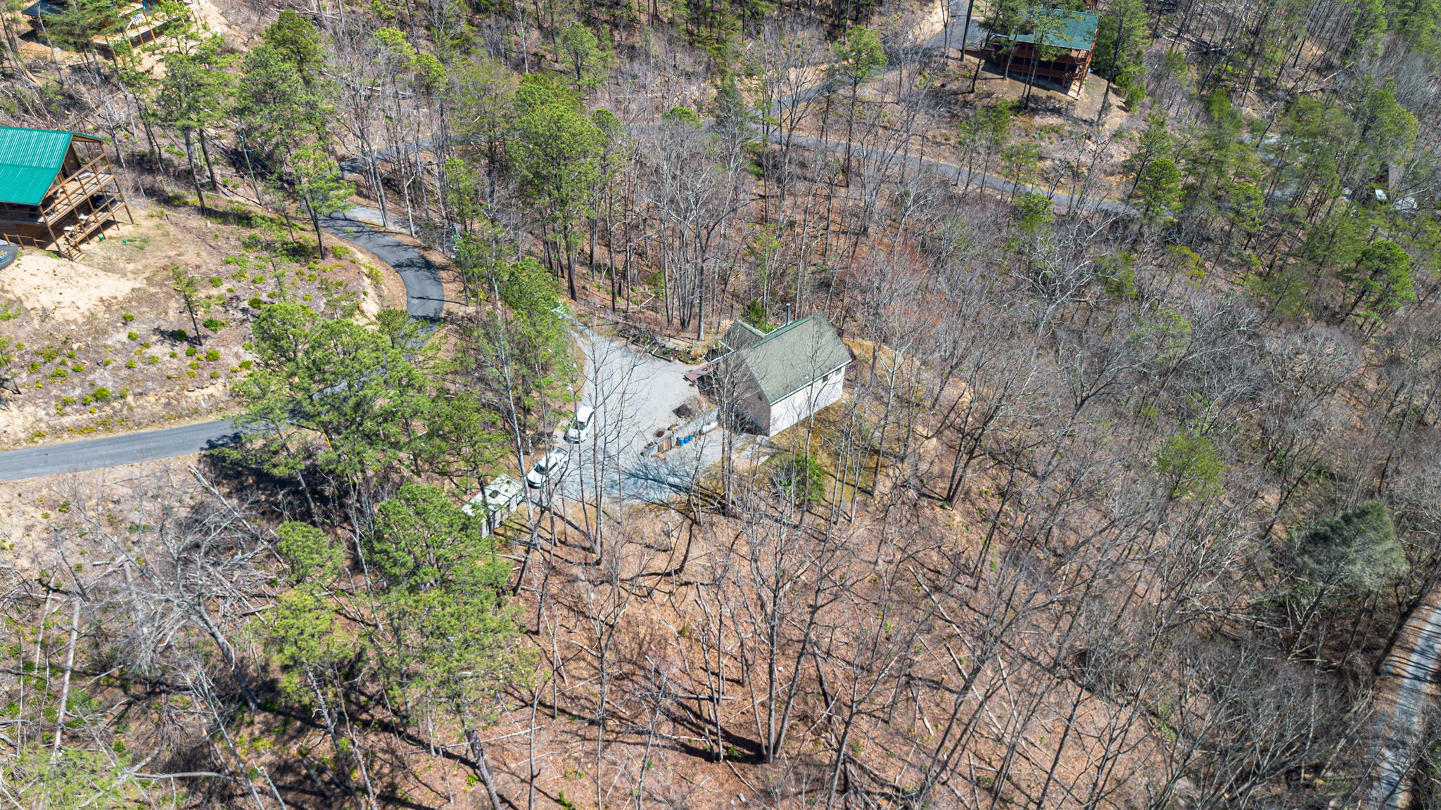 Sevierville, Tennessee, 37862, United States, 2 Bedrooms Bedrooms, ,3 BathroomsBathrooms,Residential,For Sale,1977968