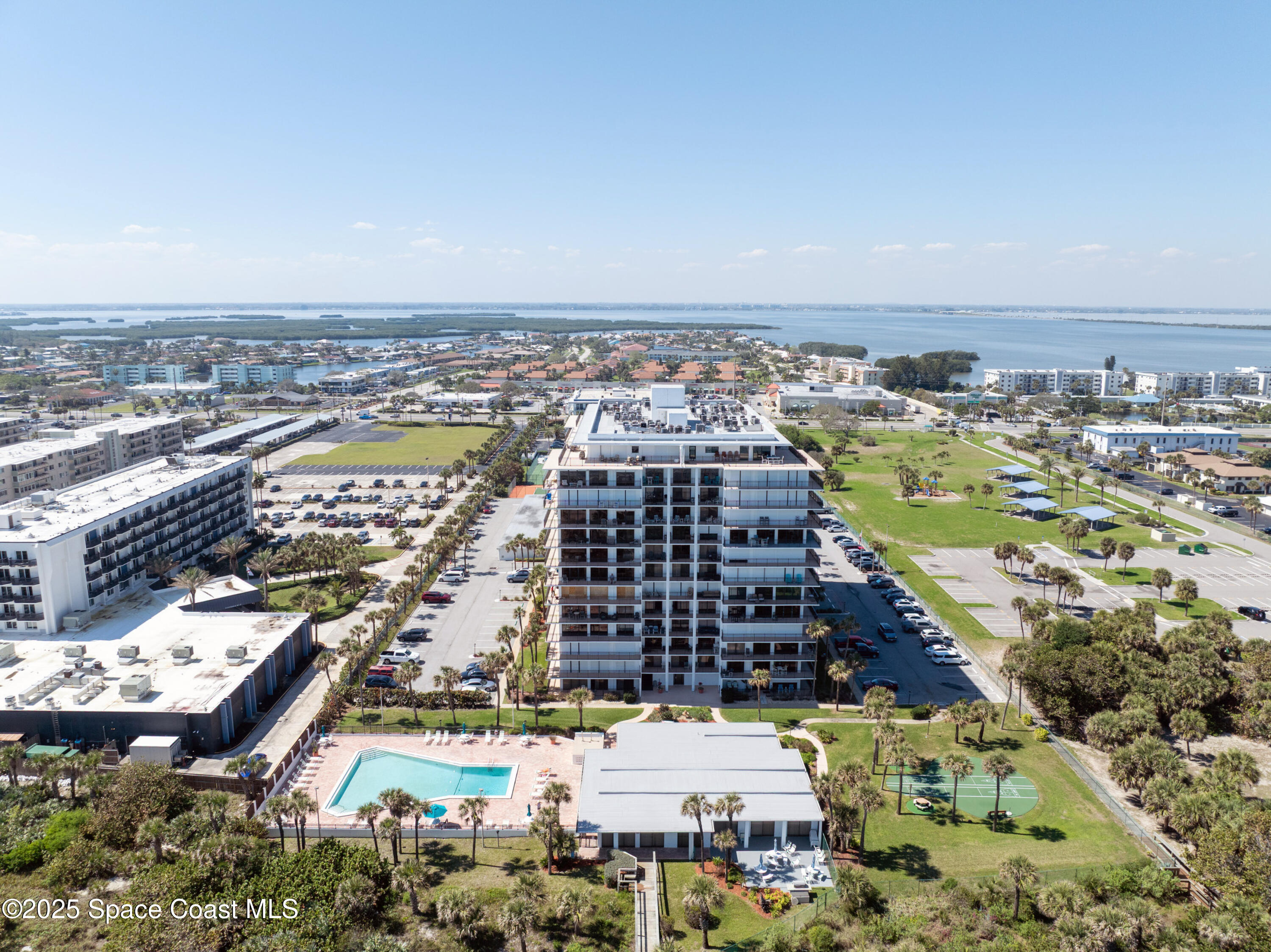 Cocoa Beach, Florida, 32931, United States, 2 Bedrooms Bedrooms, ,2 BathroomsBathrooms,Residential,For Sale,1991953