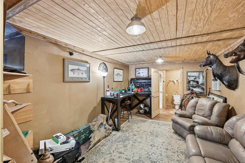 Collinsville, Texas, 76233, United States, 4 Bedrooms Bedrooms, ,3 BathroomsBathrooms,Residential,For Sale,1987352