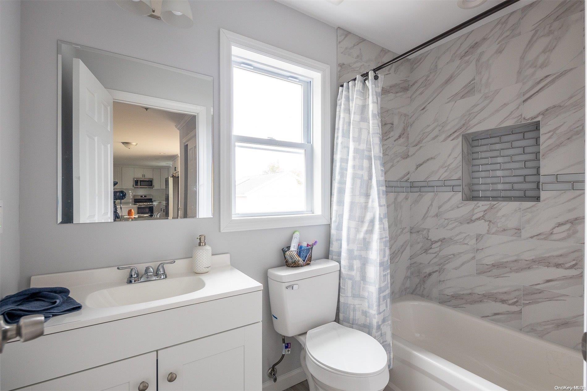 8 Narcissus Road W, Mastic Beach, New York, 11951, United States, 4 Bedrooms Bedrooms, ,3 BathroomsBathrooms,Residential,For Sale,8 Narcissus Road W,1659609