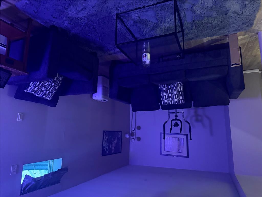 Ronkonkoma, New York, 11779, United States, 3 Bedrooms Bedrooms, ,2 BathroomsBathrooms,Residential,For Sale,1876247