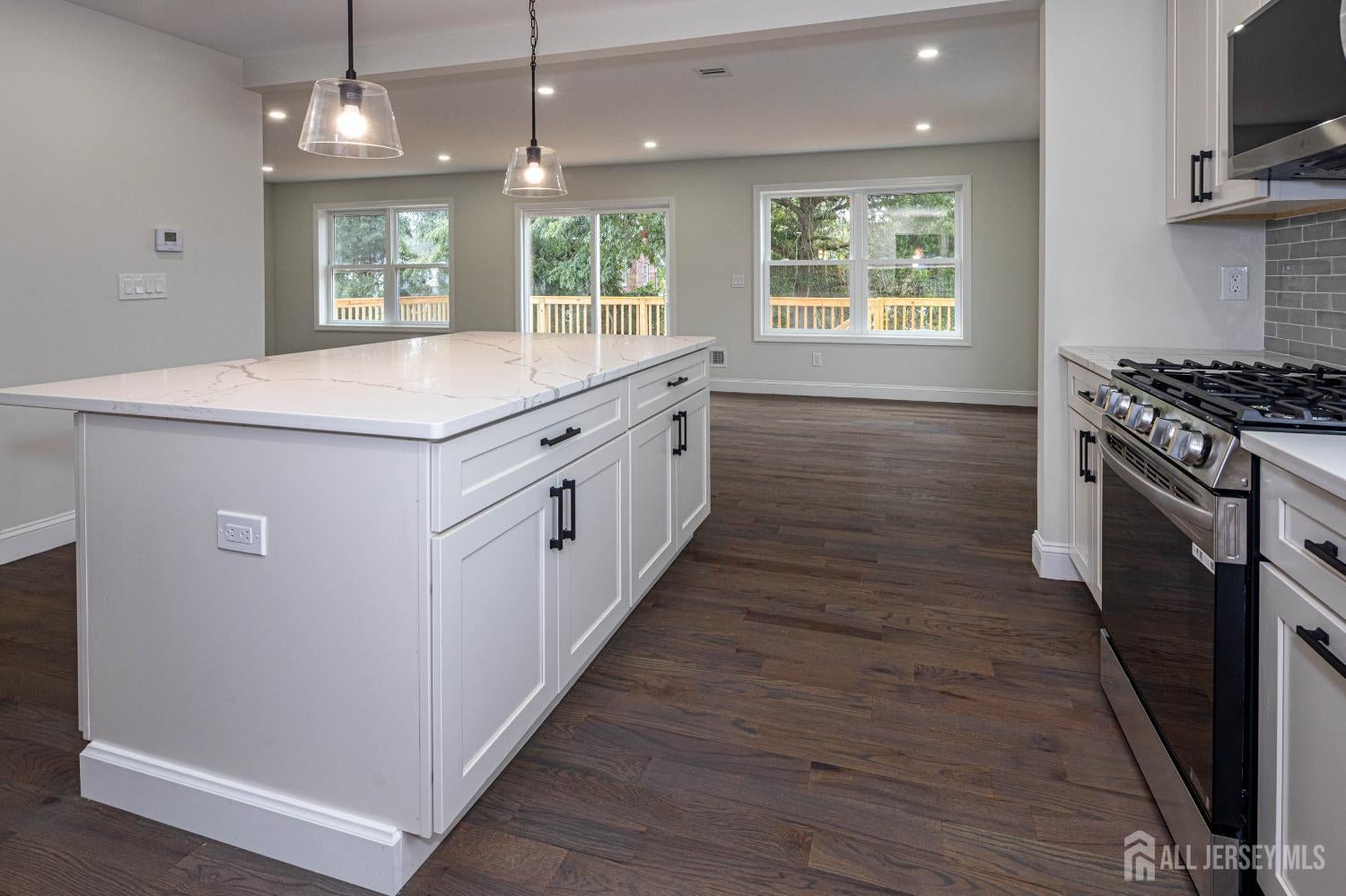 Sayreville, New Jersey, 08872, United States, 4 Bedrooms Bedrooms, ,3 BathroomsBathrooms,Residential,For Sale,1973681