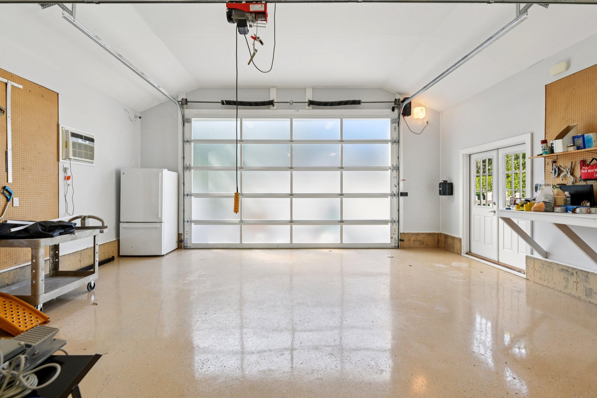 Hampton Bays, New York, 11946, United States, 5 Bedrooms Bedrooms, ,4 BathroomsBathrooms,Residential,For Sale,1870201
