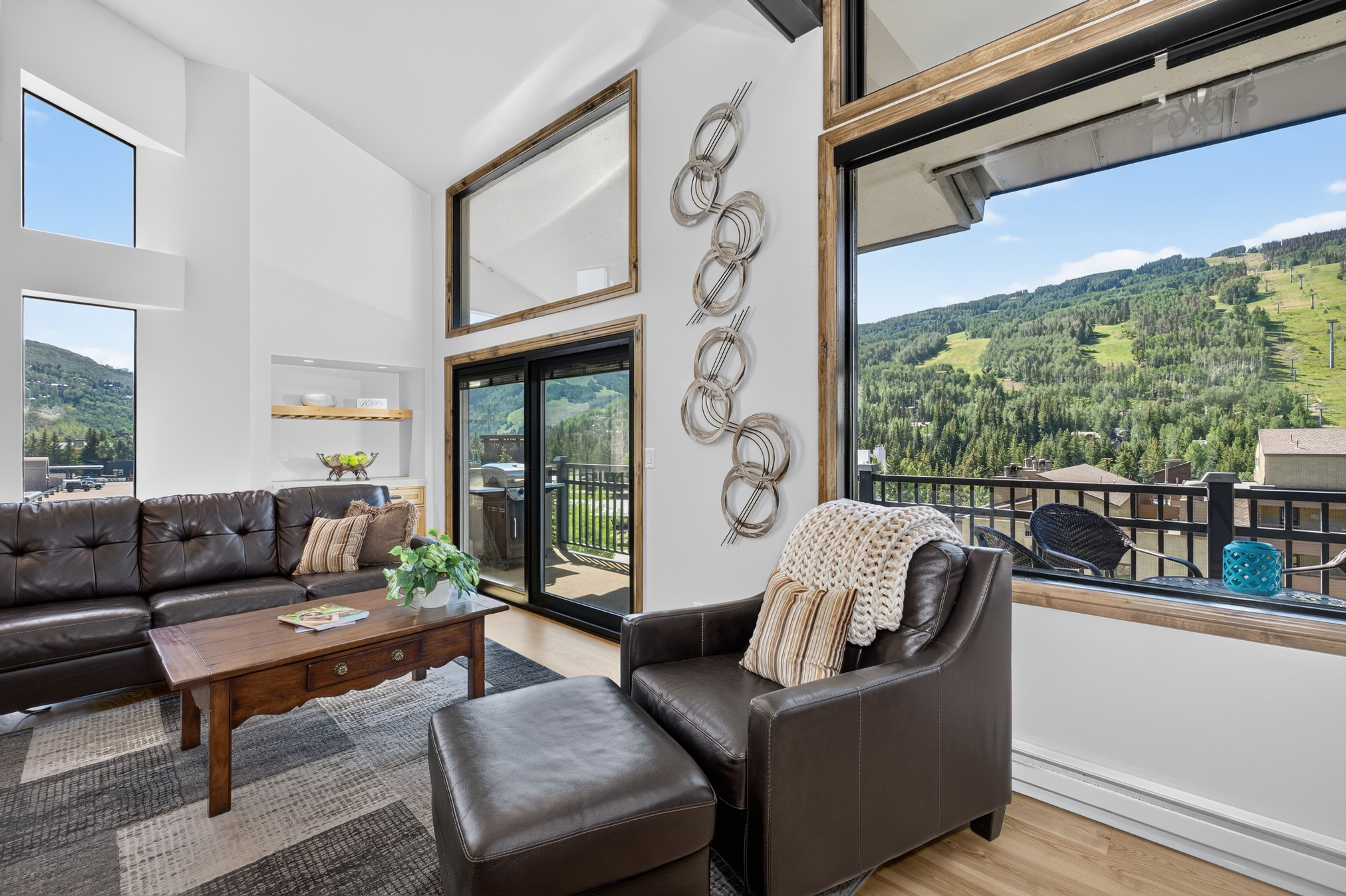 Exceptional Access to Vail