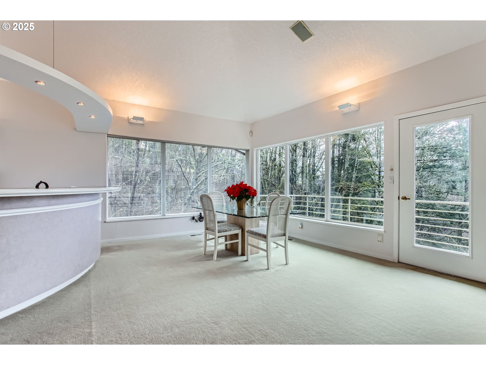 Portland, Oregon, 97229, United States, 3 Bedrooms Bedrooms, ,4 BathroomsBathrooms,Residential,For Sale,1982517