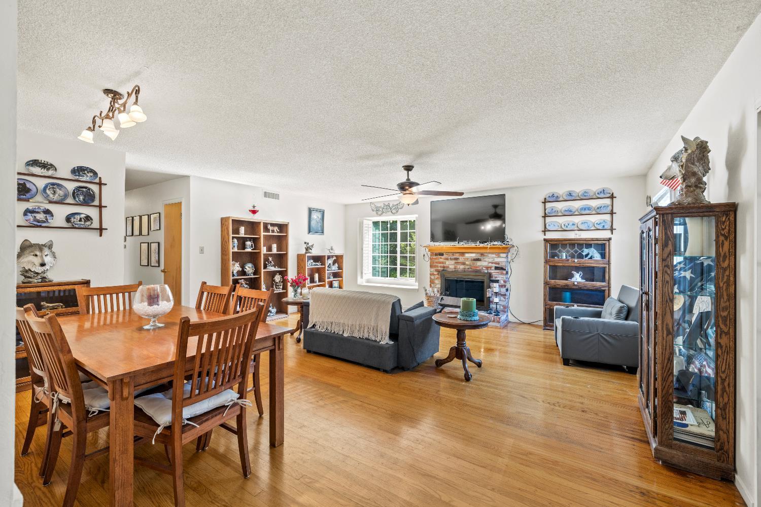 Citrus Heights, California, 95621, United States, 3 Bedrooms Bedrooms, ,2 BathroomsBathrooms,Residential,For Sale,2015324