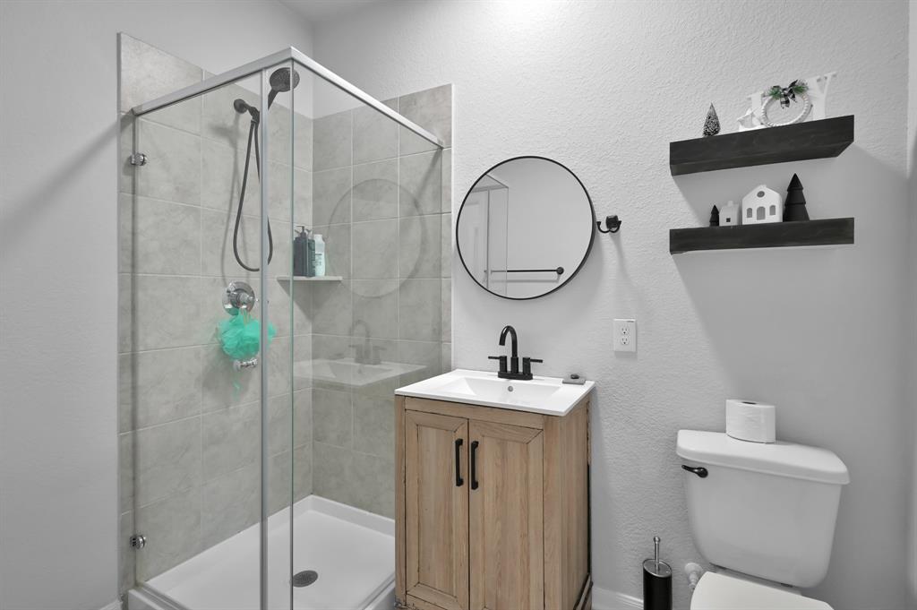 Montgomery, Texas, 77316, United States, 4 Bedrooms Bedrooms, ,4 BathroomsBathrooms,Residential,For Sale,1983339