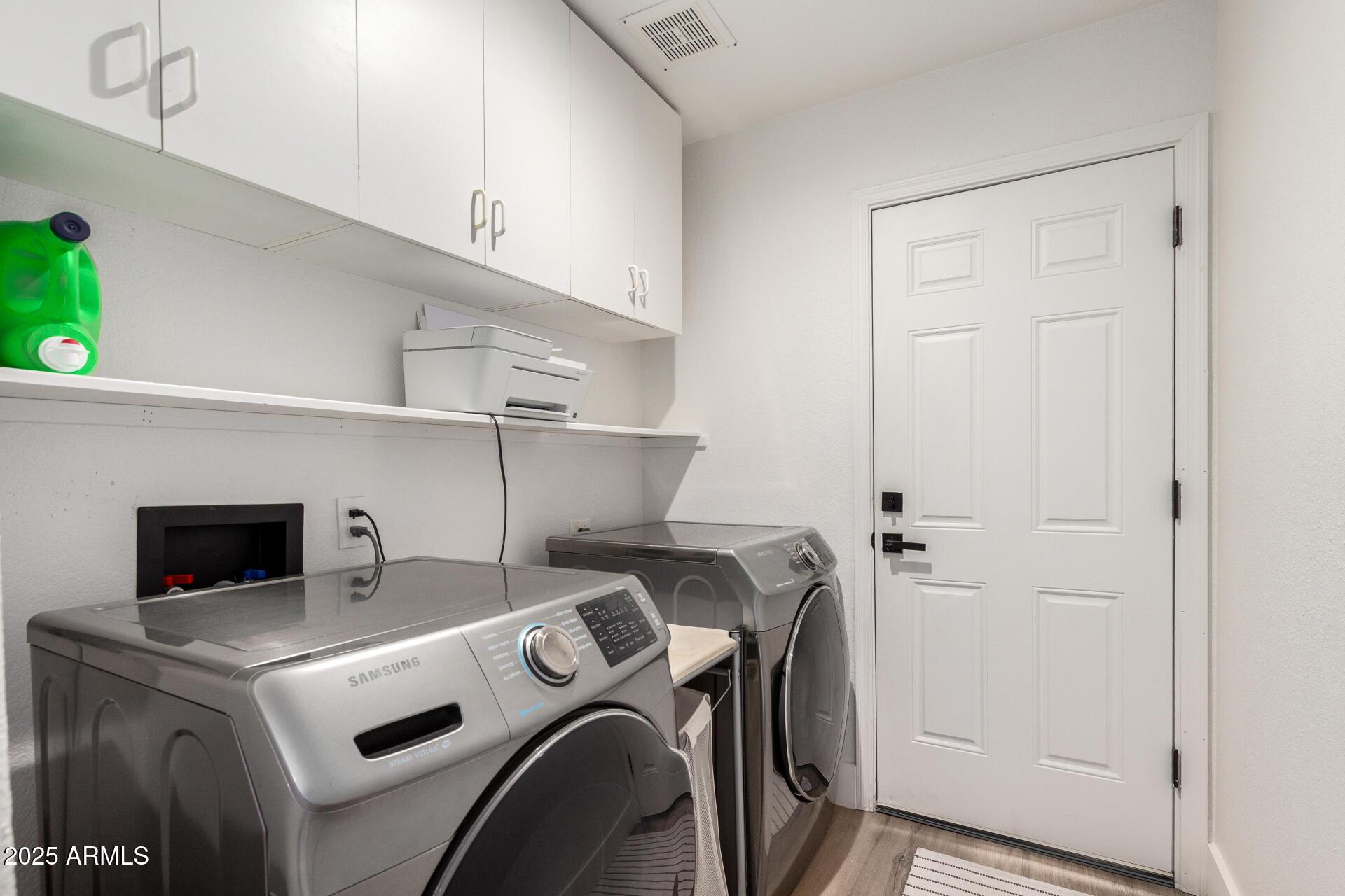 Peoria, Arizona, 85382, United States, 3 Bedrooms Bedrooms, ,2 BathroomsBathrooms,Residential,For Sale,2006297