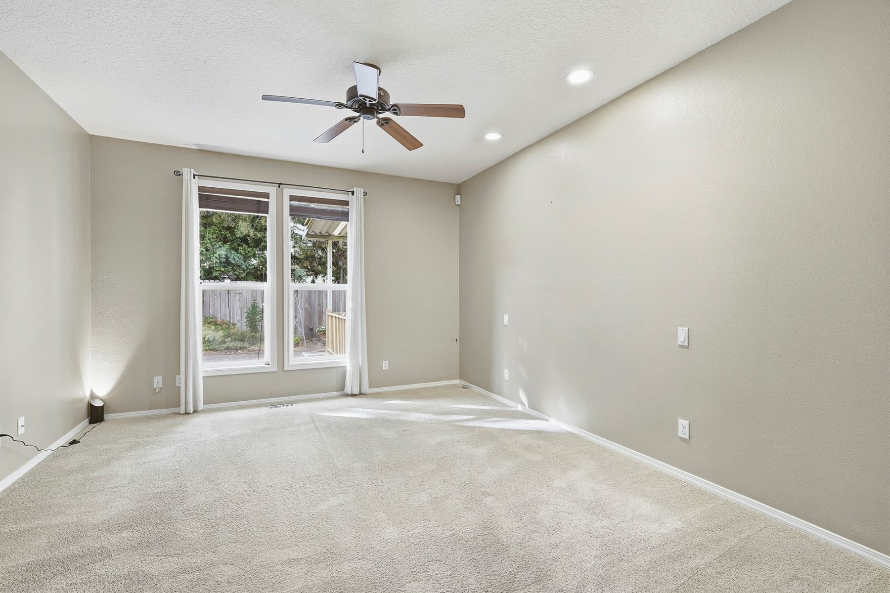 29411 SW CAMELOT ST Wilsonville, OR 97070 - 物件實景
