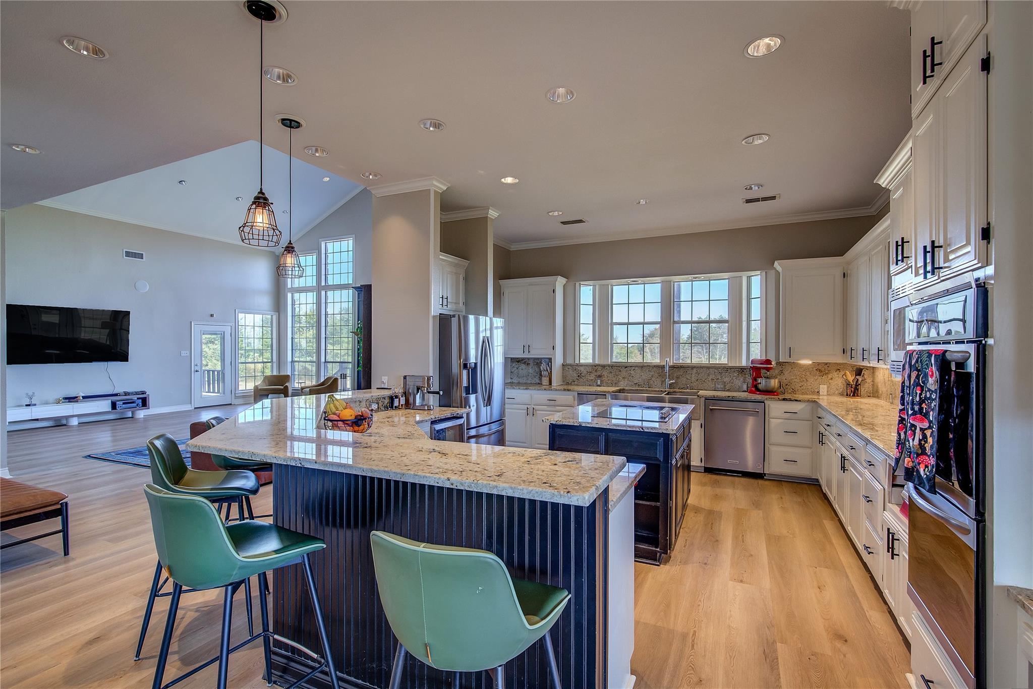 Sulphur Springs, Texas, 75482, United States, 5 Bedrooms Bedrooms, ,6 BathroomsBathrooms,Residential,For Sale,1978308