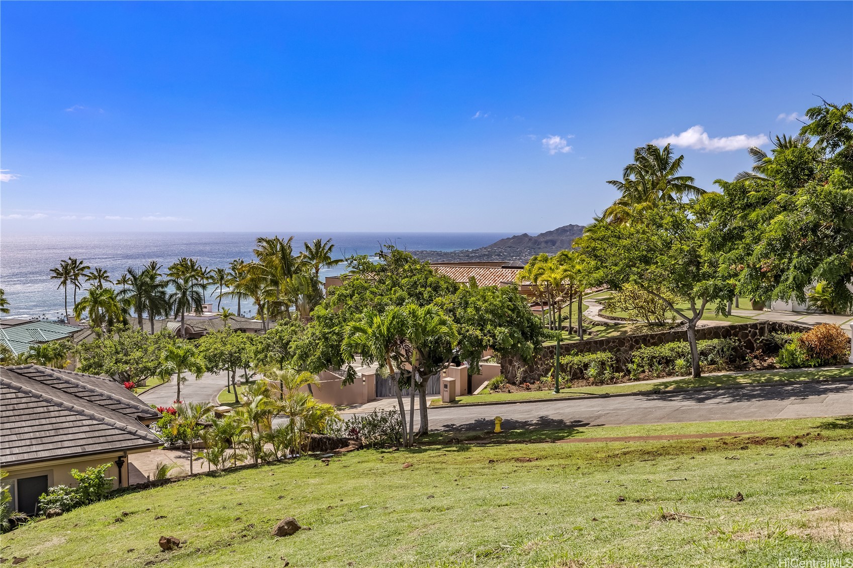 Honolulu, Hawaii, 96821, United States, ,Land,For Sale,1986206