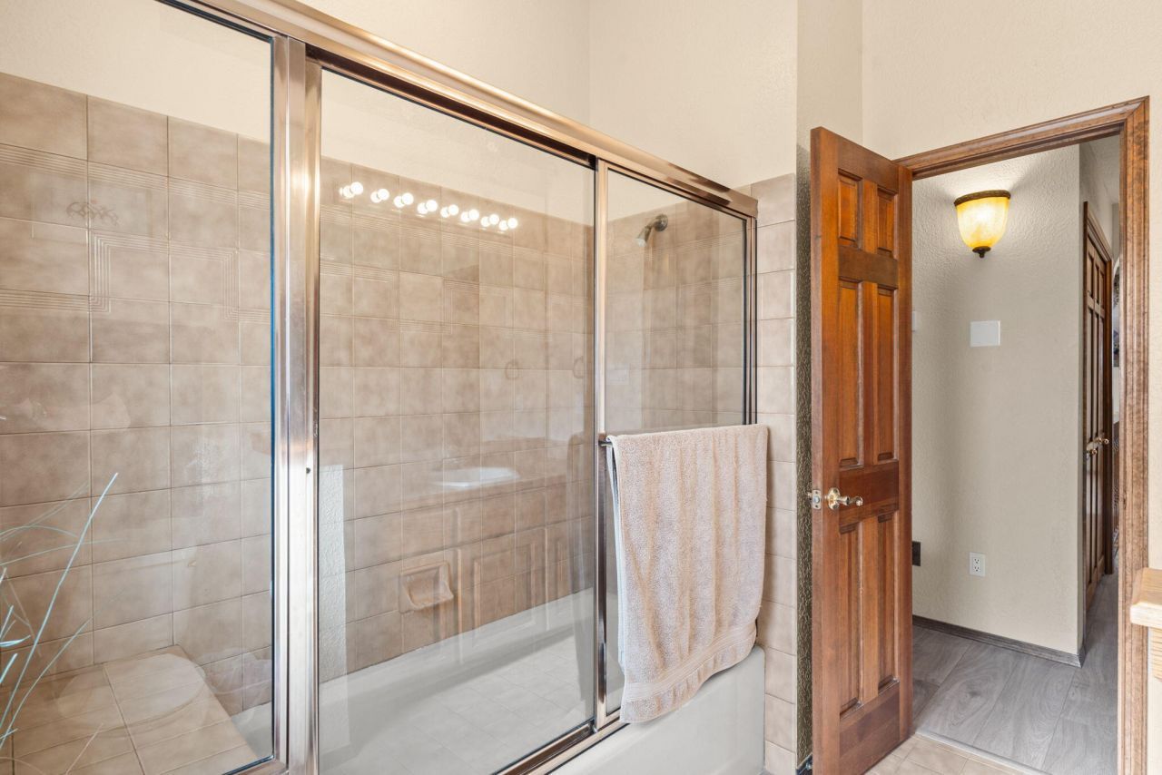 Albuquerque, New Mexico, 87112, United States, 4 Bedrooms Bedrooms, ,3 BathroomsBathrooms,Residential,For Sale,1985067