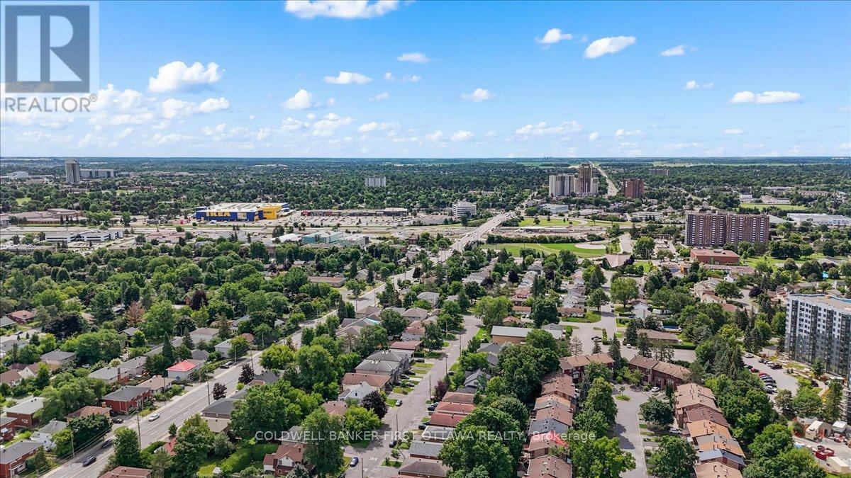 Ottawa, Ontario, K2B 6B9, CA, 7 Bedrooms Bedrooms, ,3 BathroomsBathrooms,Residential,For Sale,1903651