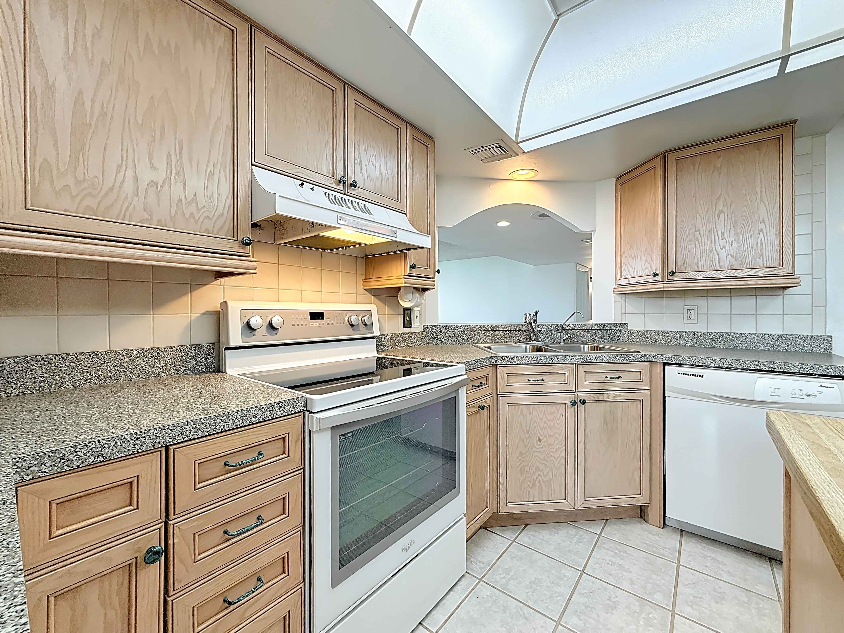 Treasure Island, Florida, 33706, United States, 3 Bedrooms Bedrooms, ,3 BathroomsBathrooms,Residential,For Sale,1983307