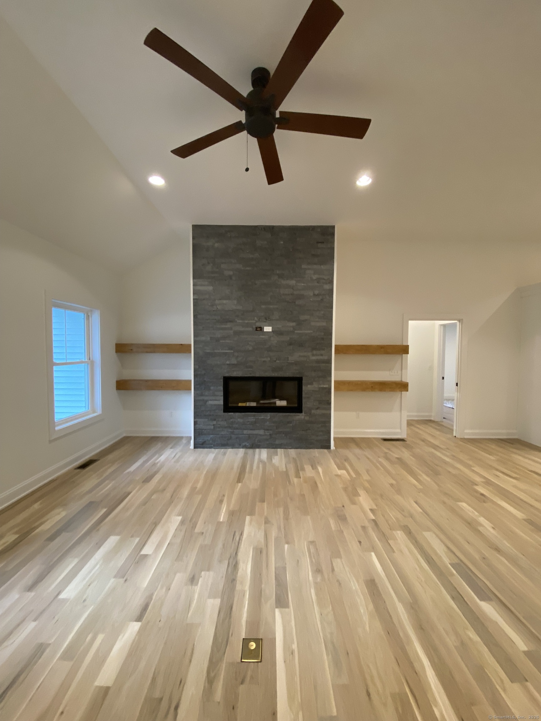 Southbury, Connecticut, 06488, United States, 4 Bedrooms Bedrooms, ,3 BathroomsBathrooms,Residential,For Sale,1941741