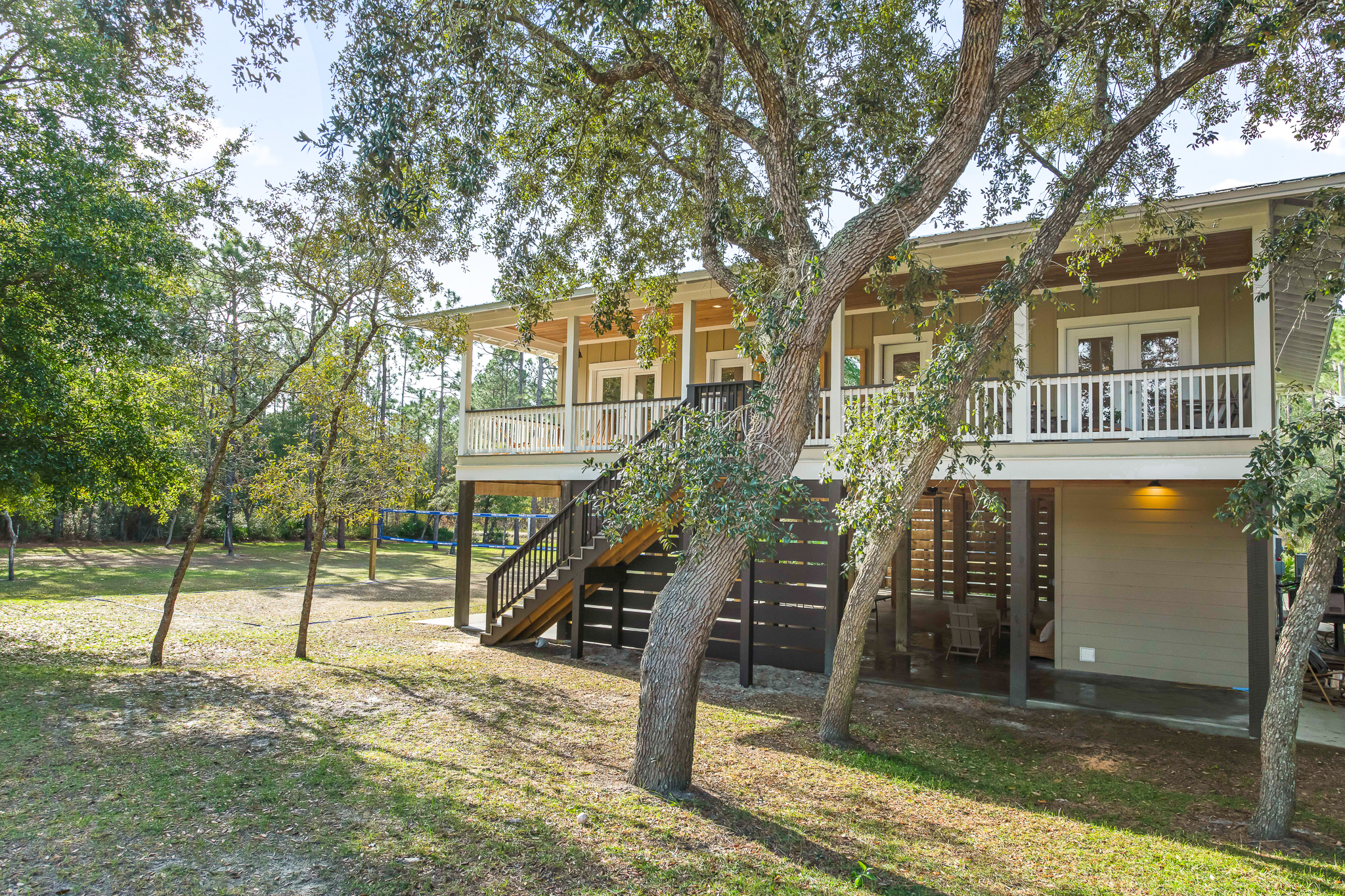  Furnished Coastal Retreat on Over an Acre with Pickleball Court - 物件實景