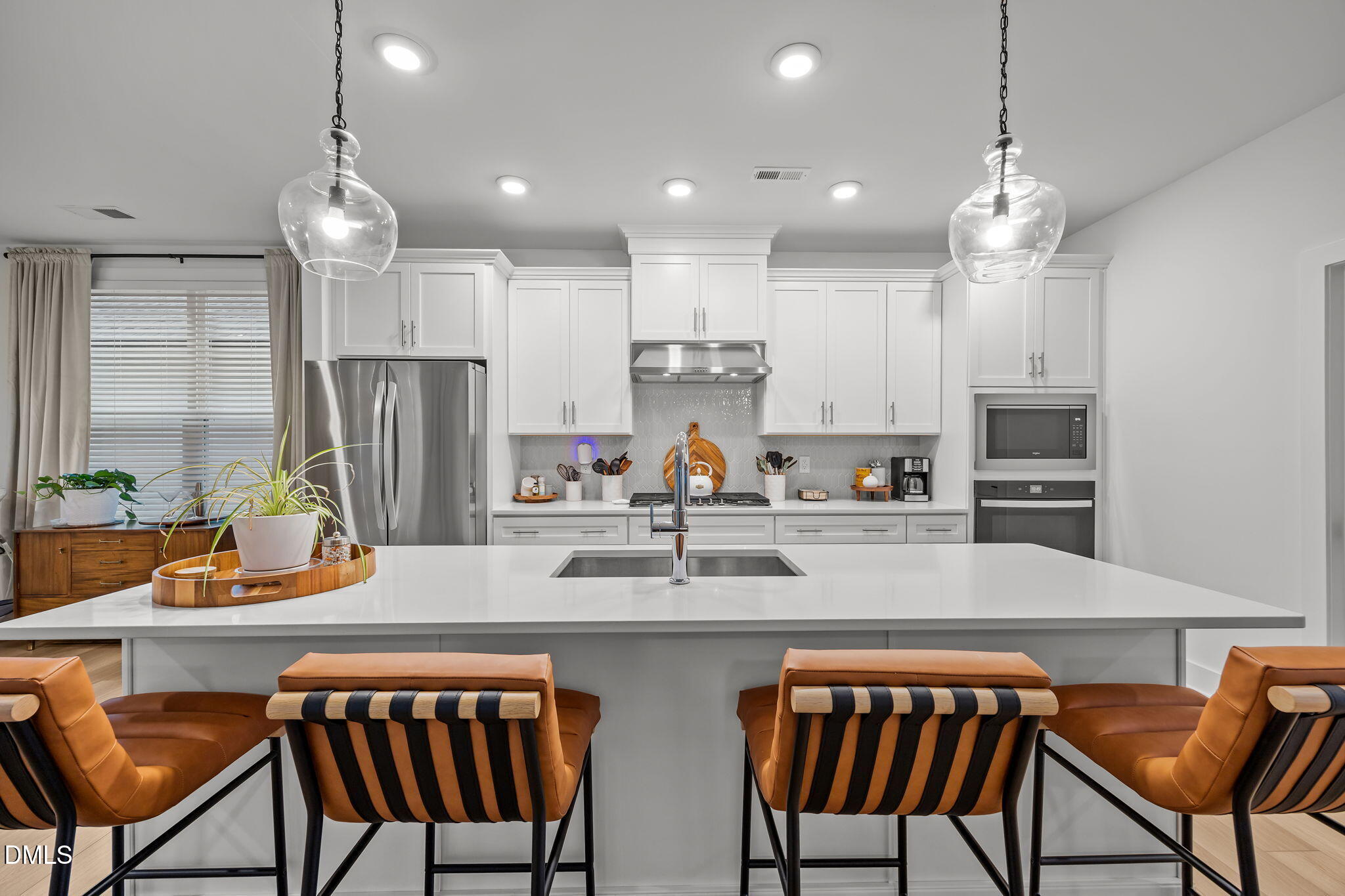 Knightdale, North Carolina, 27545, United States, 4 Bedrooms Bedrooms, ,4 BathroomsBathrooms,Residential,For Sale,1989366