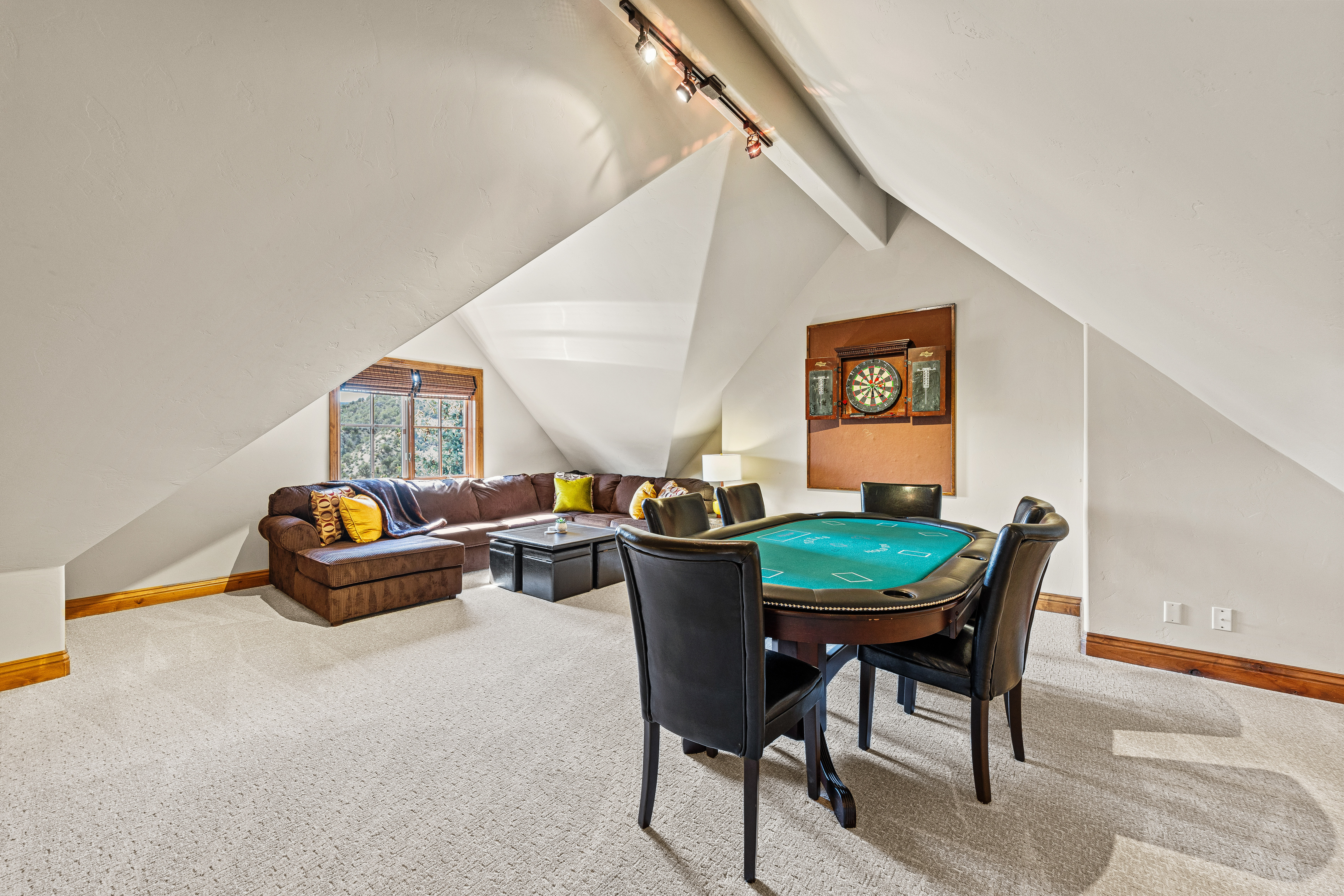  Exceptional Mountain Estate Offering Breathtaking Views - 物件實景