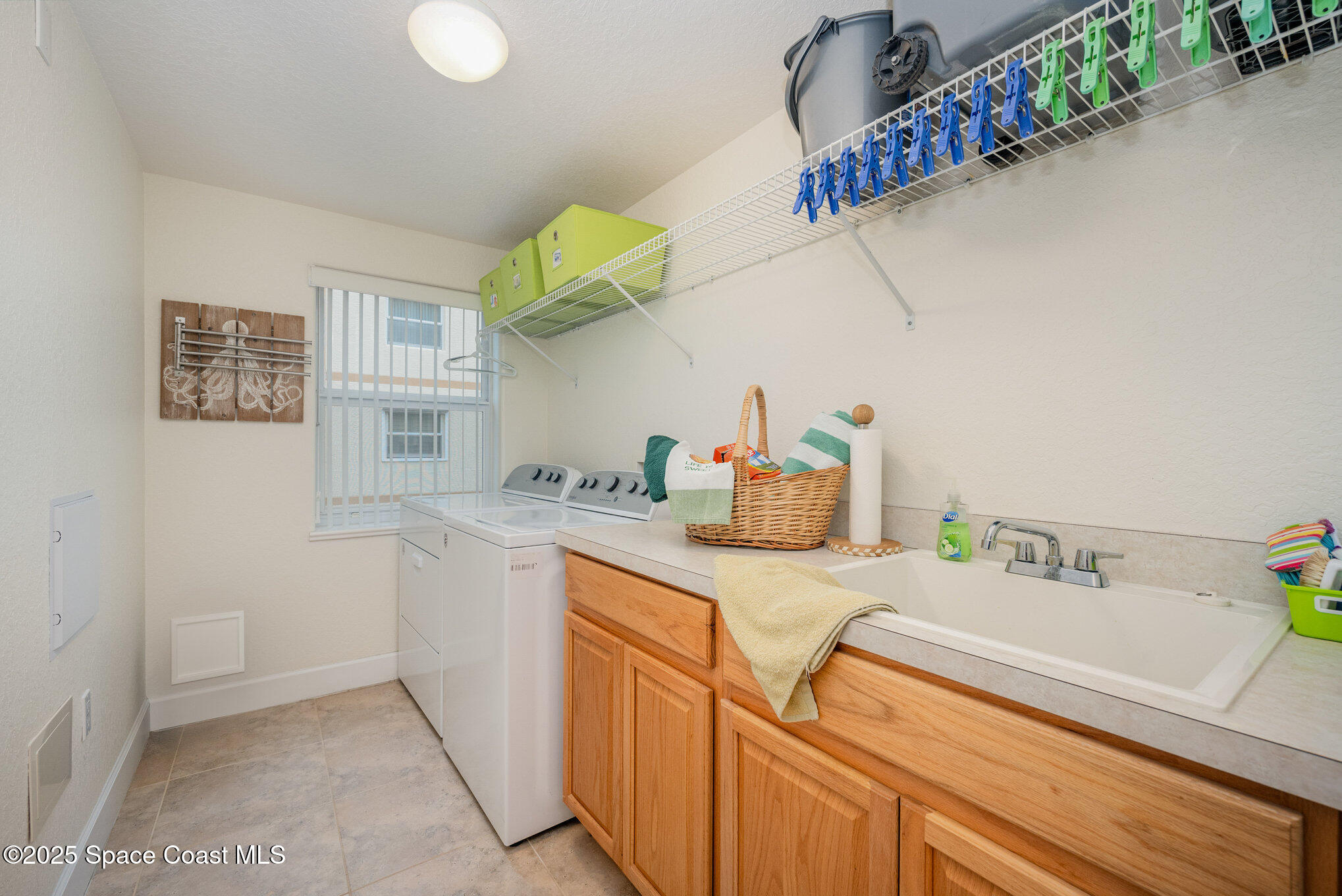 Cape Canaveral, Florida, 32920, United States, 3 Bedrooms Bedrooms, ,2 BathroomsBathrooms,Residential,For Sale,2001805