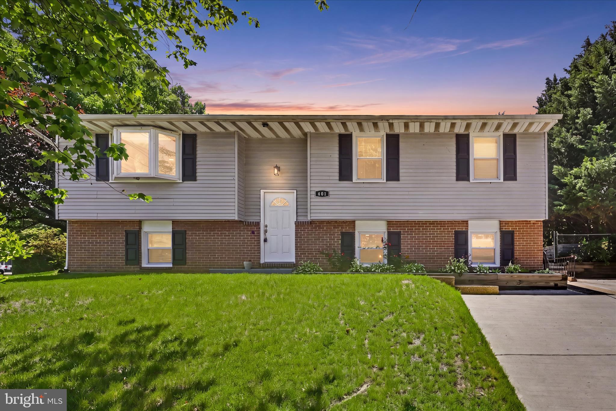 Linthicum Heights, Maryland, 21090, United States, 5 Bedrooms Bedrooms, ,3 BathroomsBathrooms,Residential,For Sale,2048569