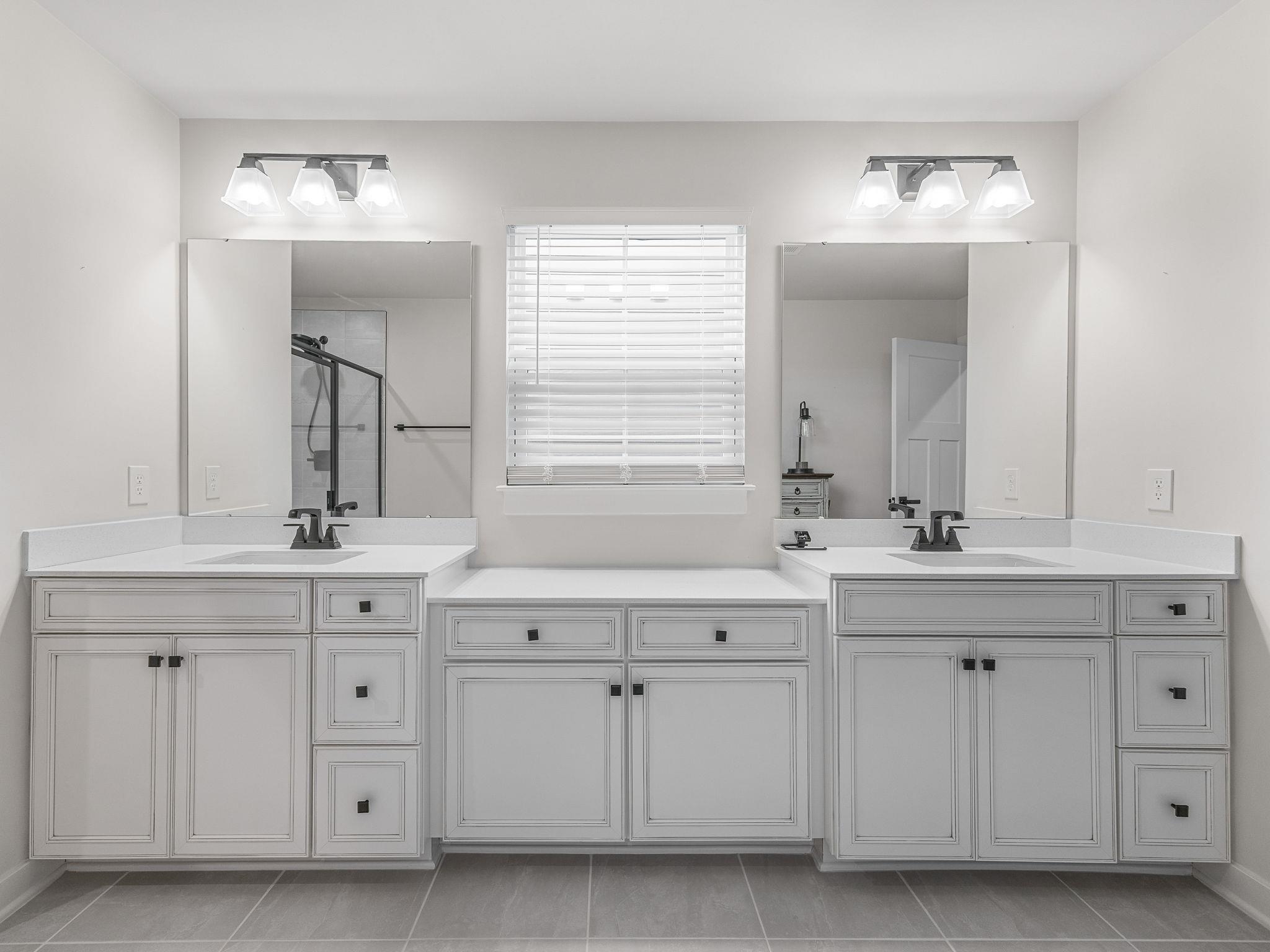 Woodruff, South Carolina, 29388, United States, 5 Bedrooms Bedrooms, ,4 BathroomsBathrooms,Residential,For Sale,1890985