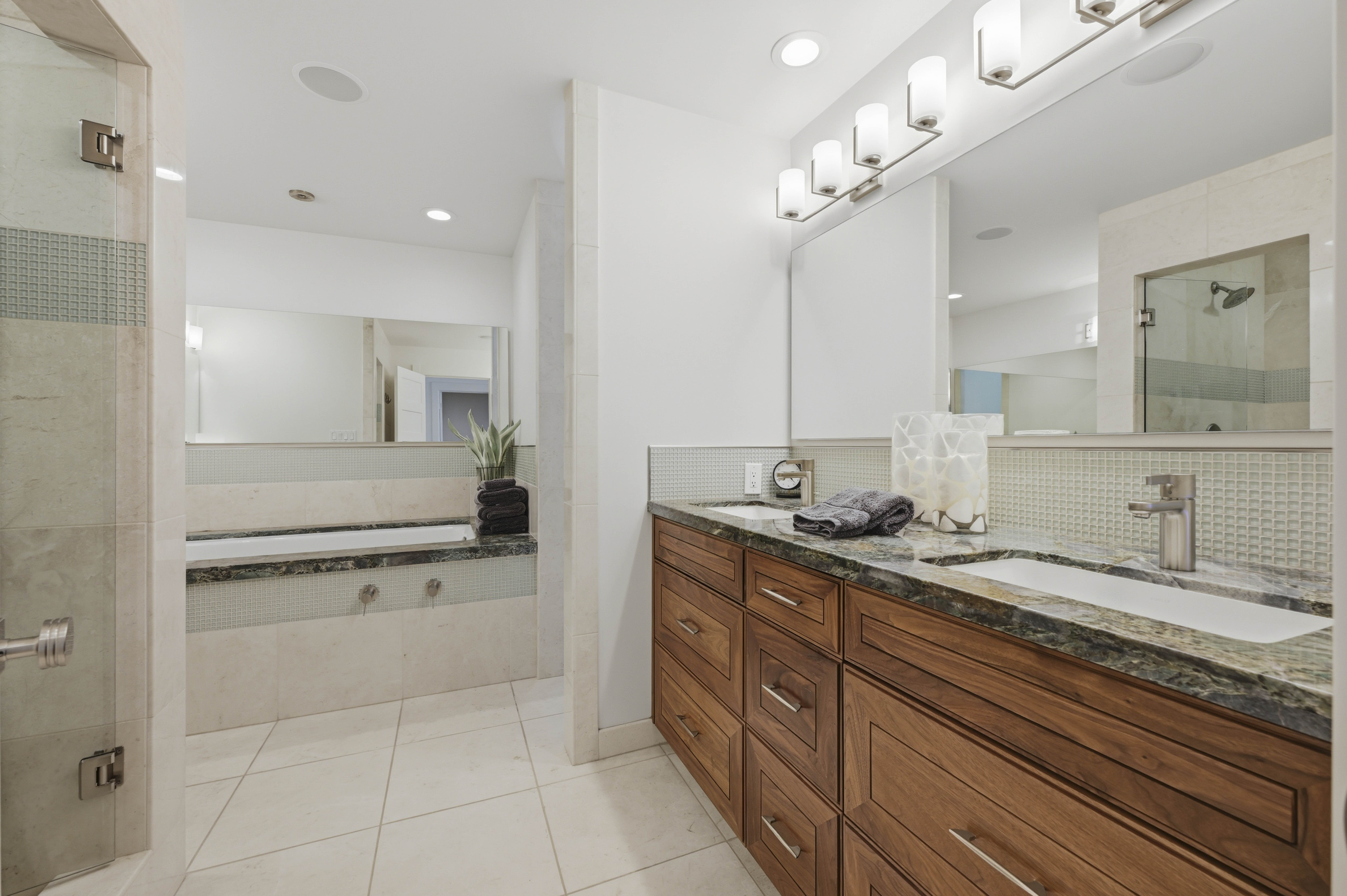  7905 Brook Court, Granite Bay, CA 95746 - 物件實景