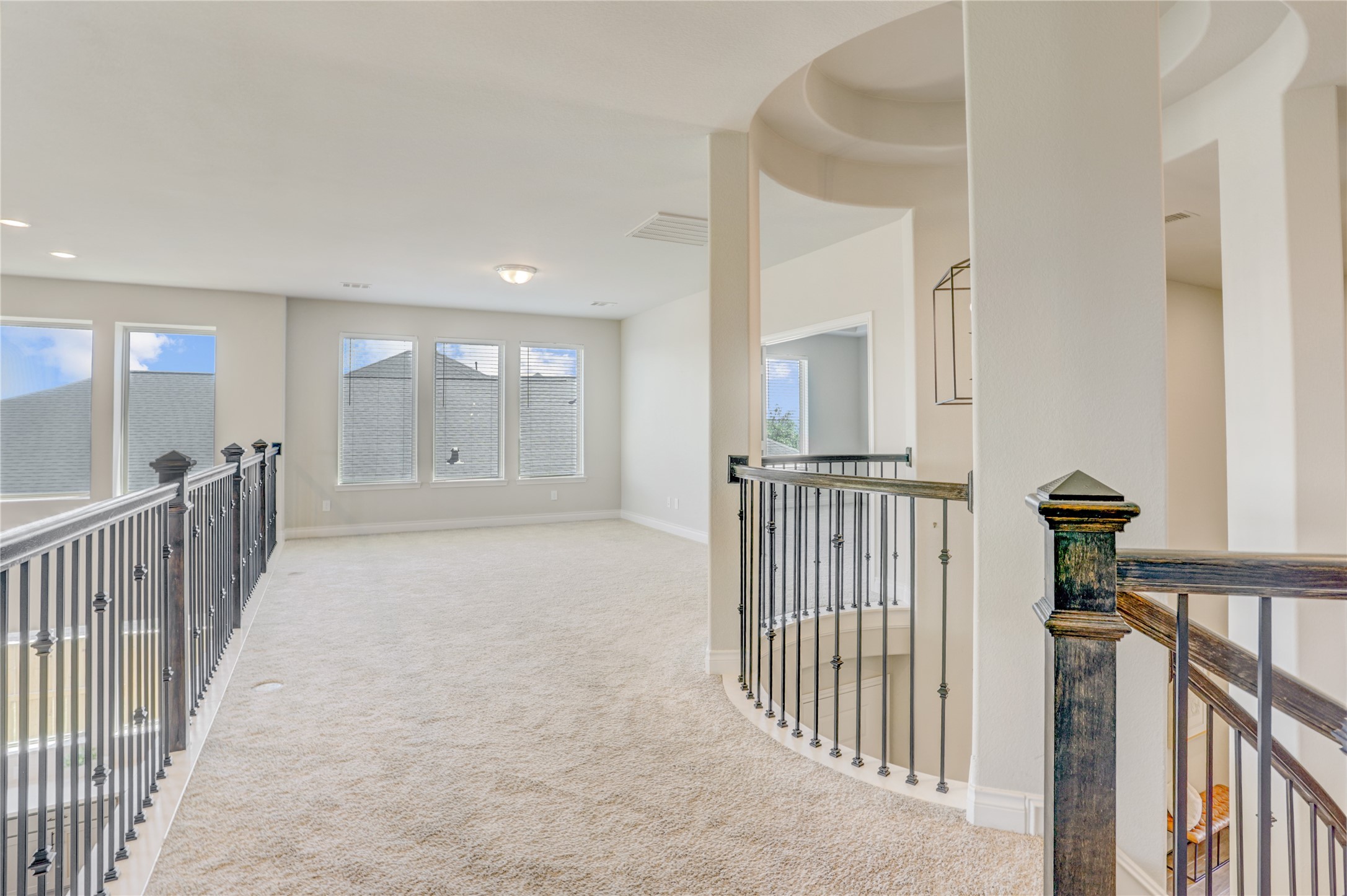  6907 Pondhawk Drive - 物件實景