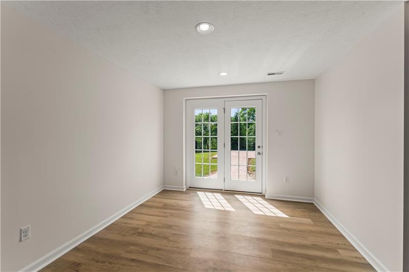 Canonsburg, Pennsylvania, 15317, United States, 5 Bedrooms Bedrooms, ,4 BathroomsBathrooms,Residential,For Sale,1914664