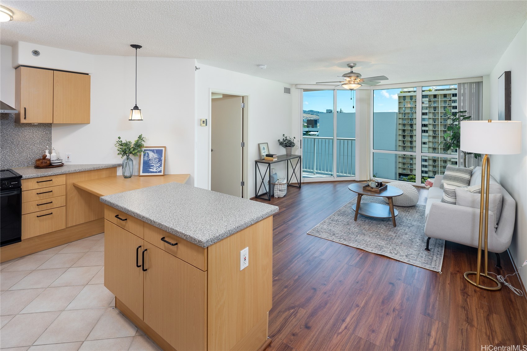 Honolulu, Hawaii, 96813, United States, 1 Bedroom Bedrooms, ,1 BathroomBathrooms,Residential,For Sale,1940357