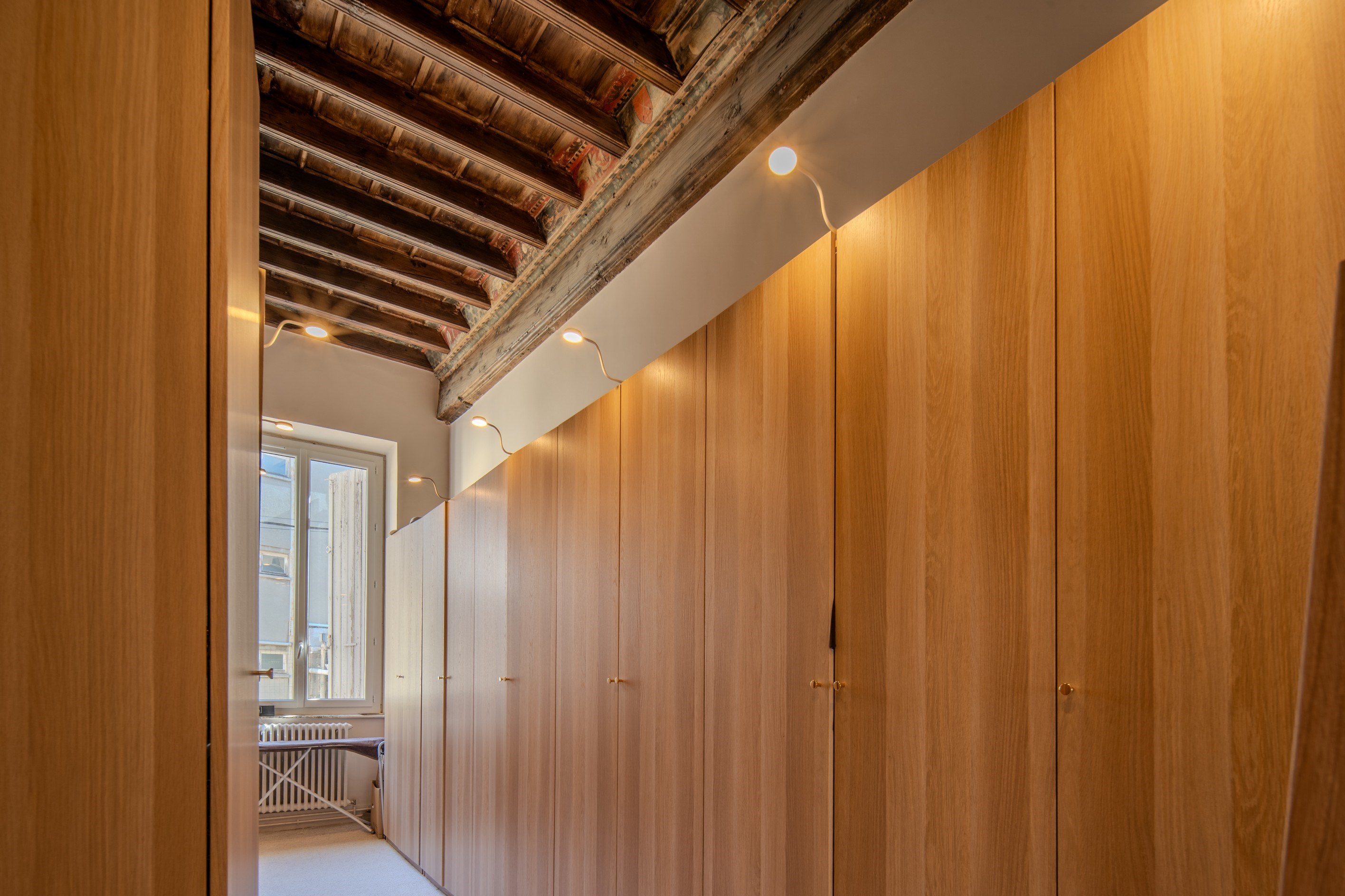  Romanesque house with garden, swimming pool and garage in the heart of the city. - 物件實景