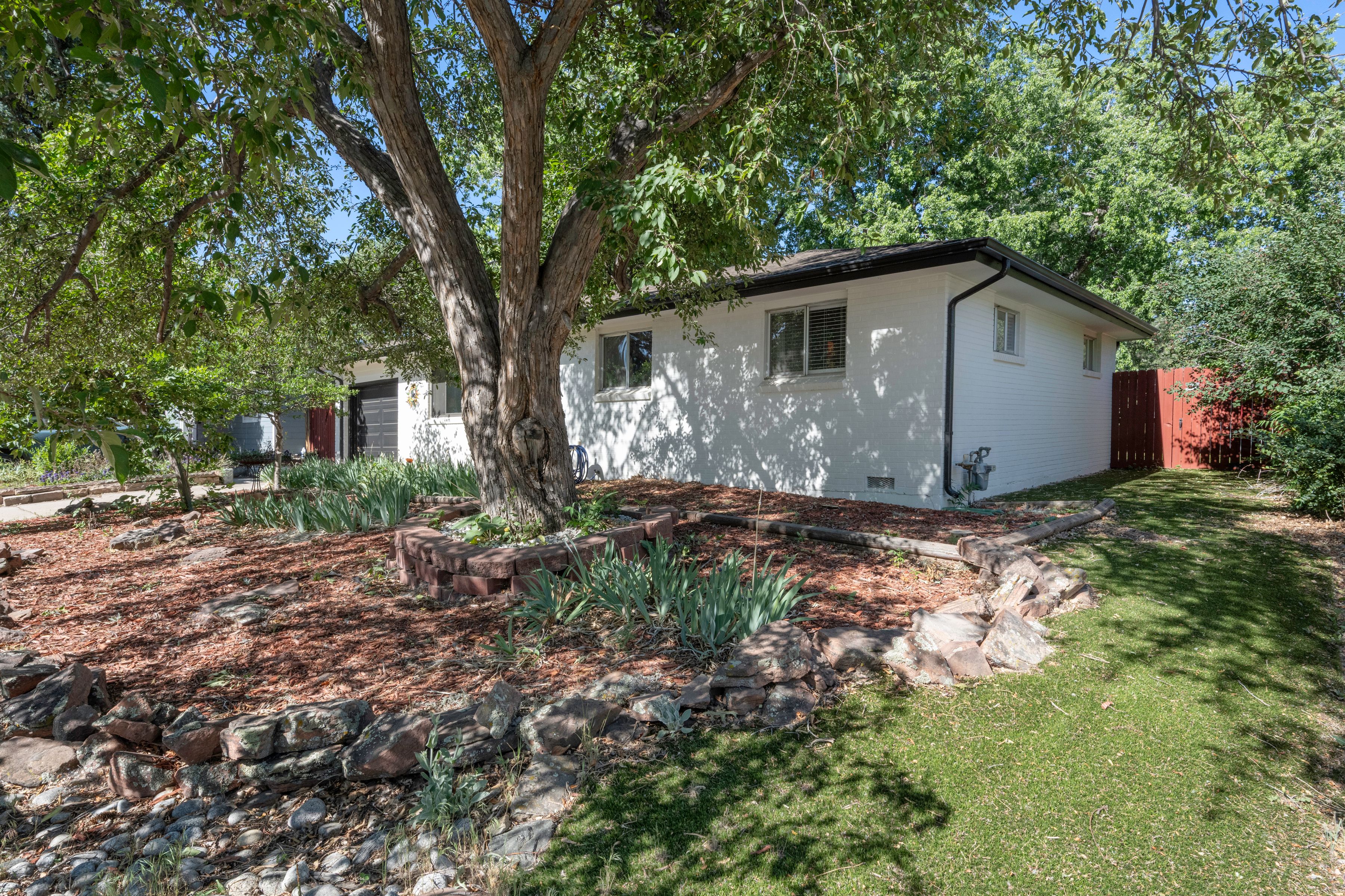  Charming Ranch-Style Home in Boulder
