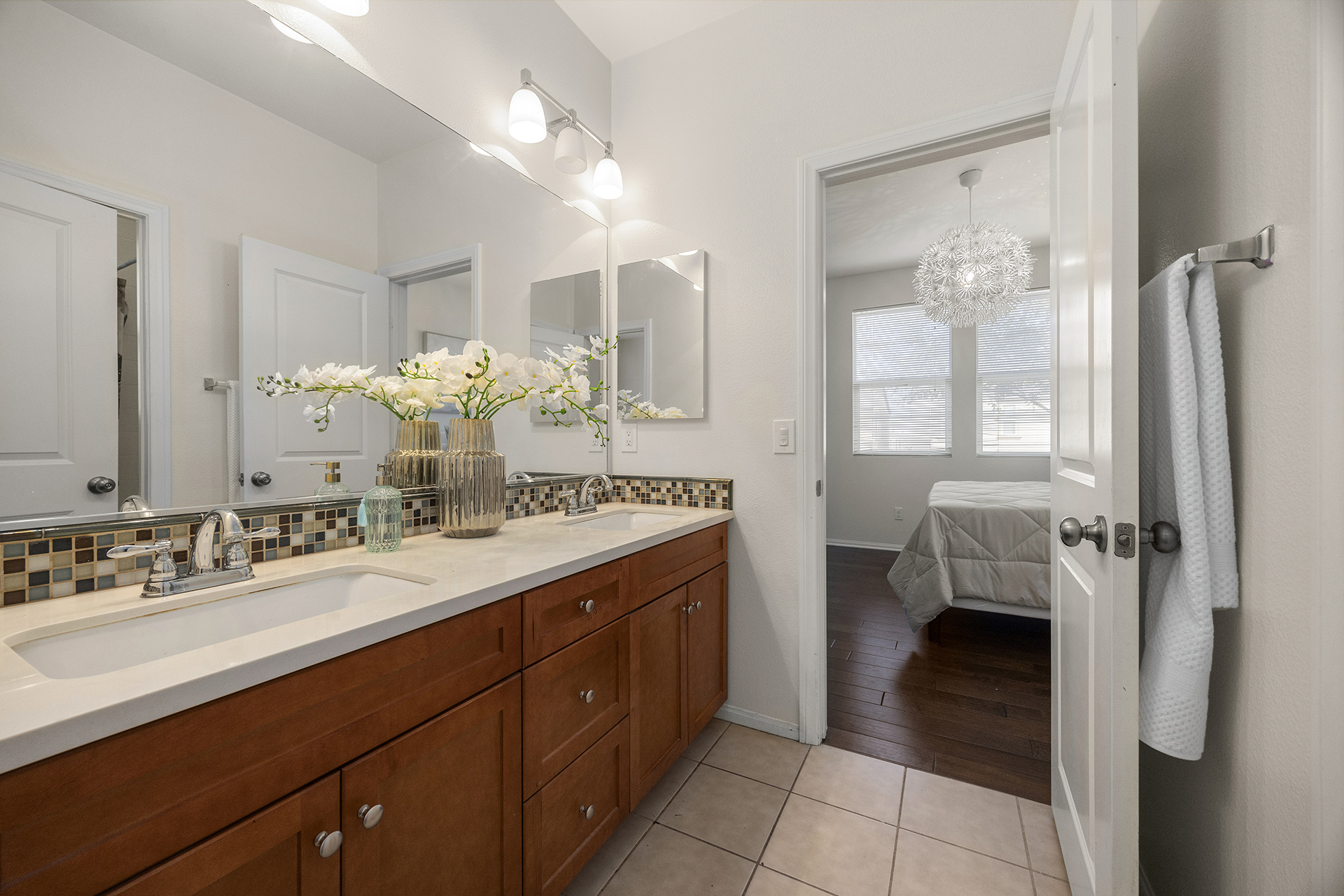 Garden Grove, California, 92843, United States, 5 Bedrooms Bedrooms, ,4 BathroomsBathrooms,Residential,For Sale,1986073