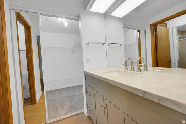 Holladay, Utah, 84117, United States, 3 Bedrooms Bedrooms, ,3 BathroomsBathrooms,Residential,For Sale,2001475