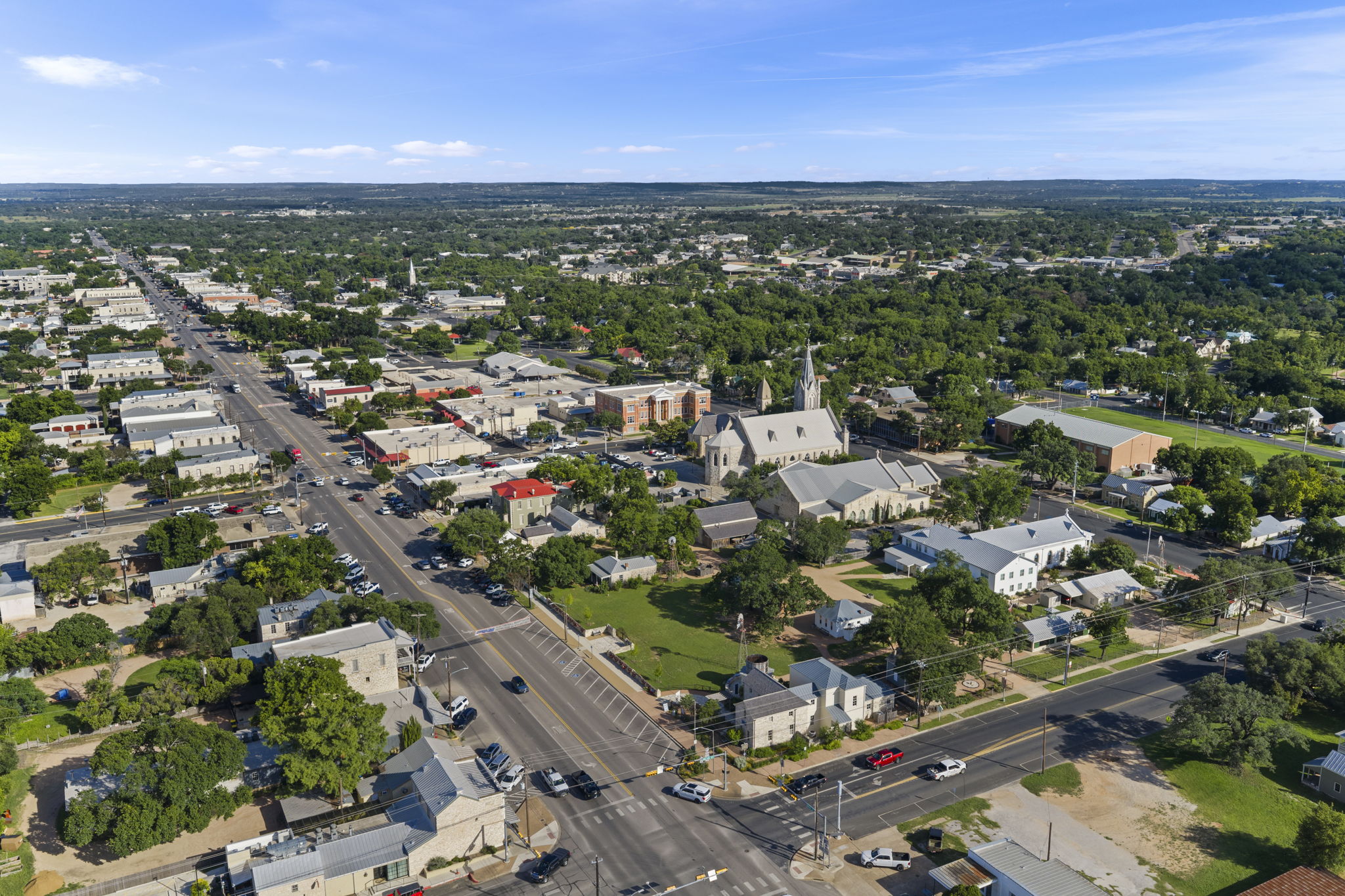  501 West Creek Street, Fredericksburg, TX 78624 - 物件實景