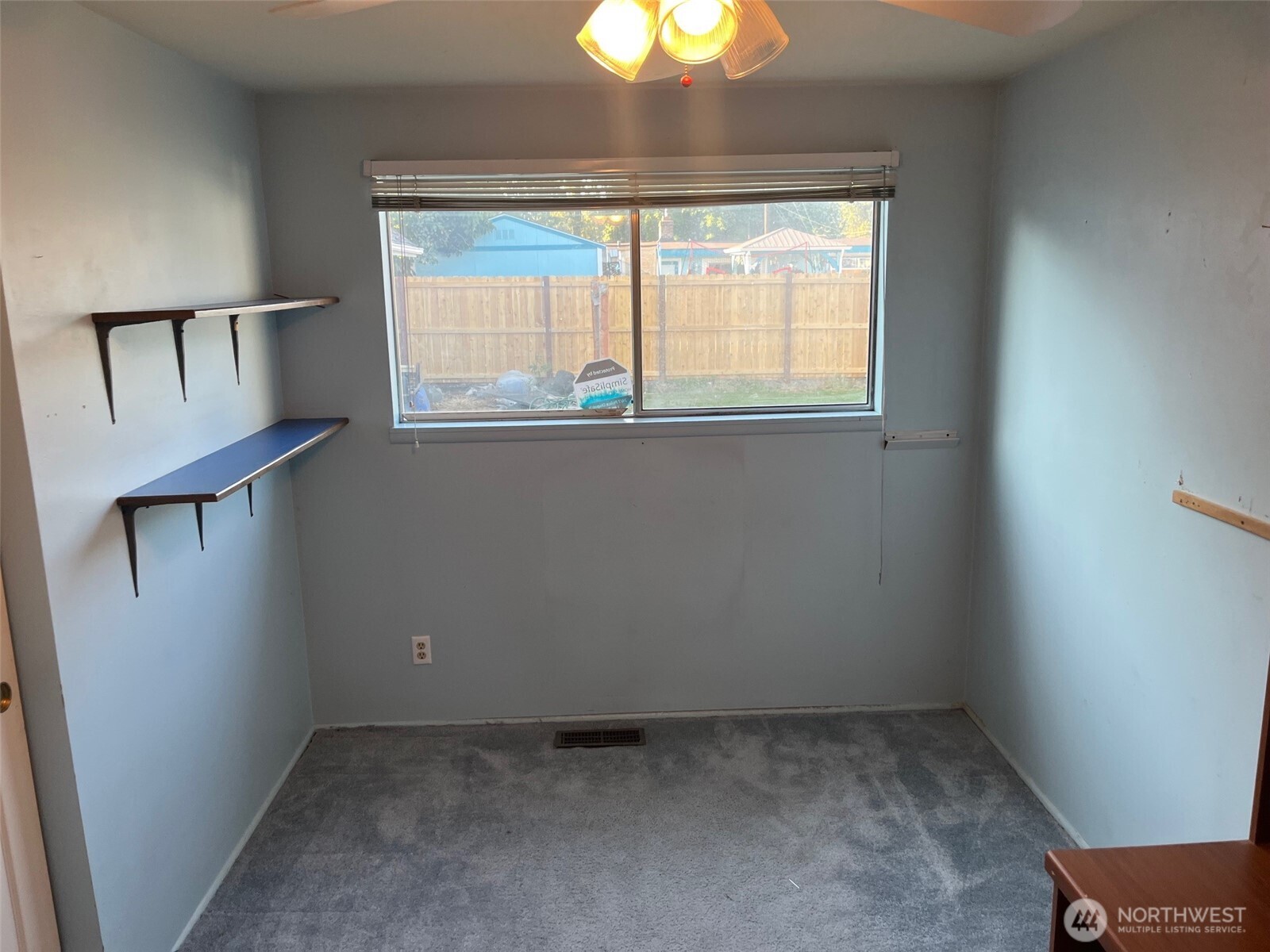 Auburn, Washington, 98002, United States, 5 Bedrooms Bedrooms, ,1 BathroomBathrooms,Residential,For Sale,1930988