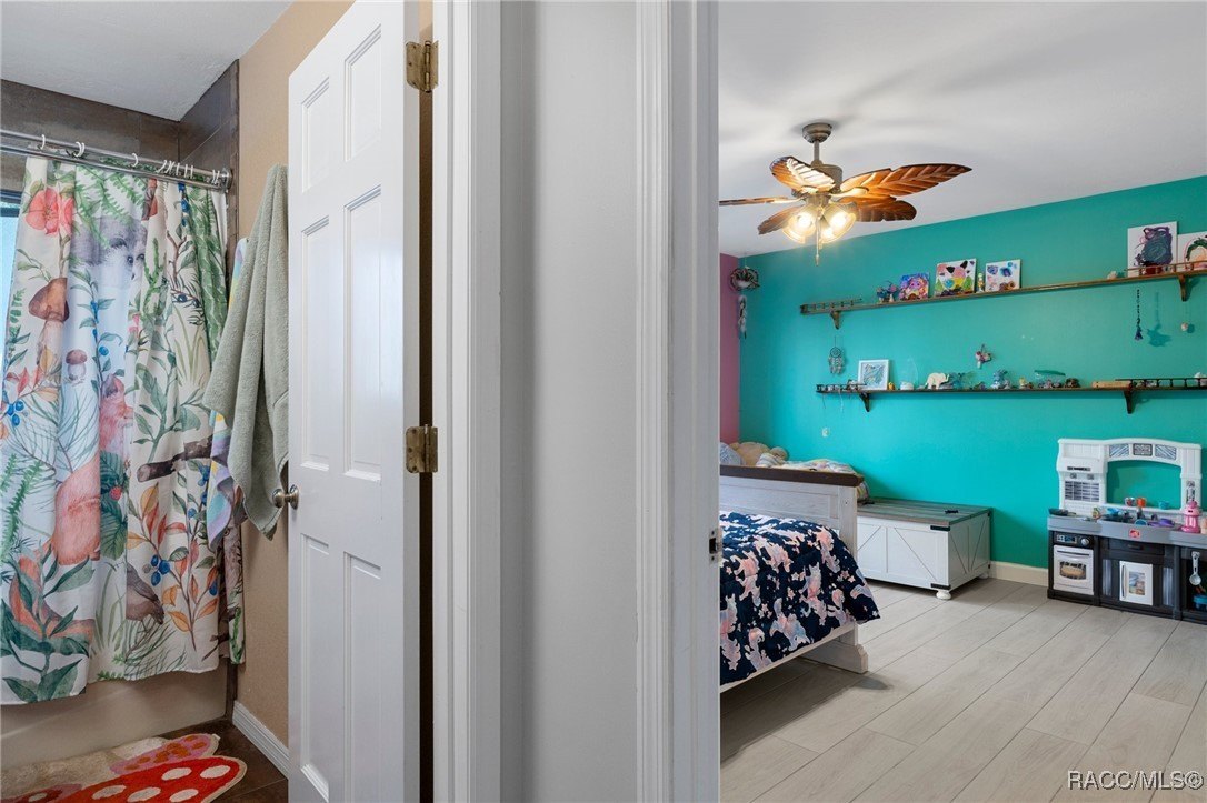 Brooksville, Florida, 34601, United States, 3 Bedrooms Bedrooms, ,2 BathroomsBathrooms,Residential,For Sale,1928747
