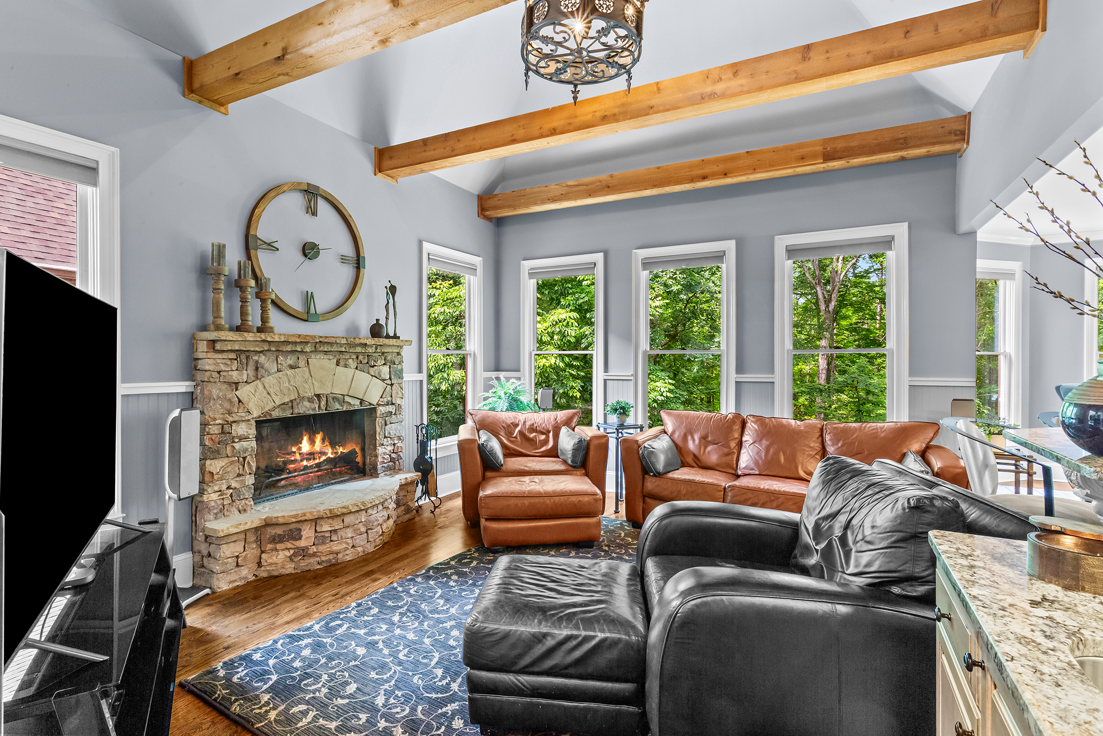  Timeless Craftsman Luxury with Unmatched Privacy in West Cobb - 物件實景