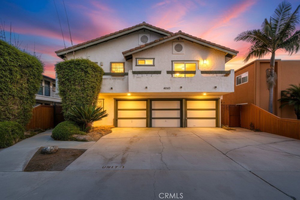 San Diego, California, 92104, United States, 2 Bedrooms Bedrooms, ,1 BathroomBathrooms,Residential,For Sale,1970818