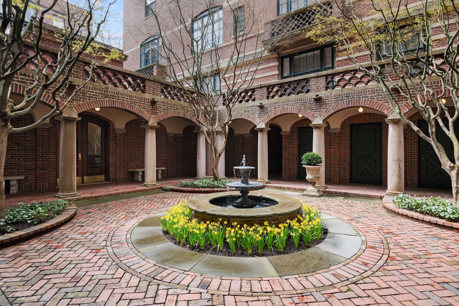  101 Chestnut Street, Unit E, Boston, MA, 02108 - 物件實景